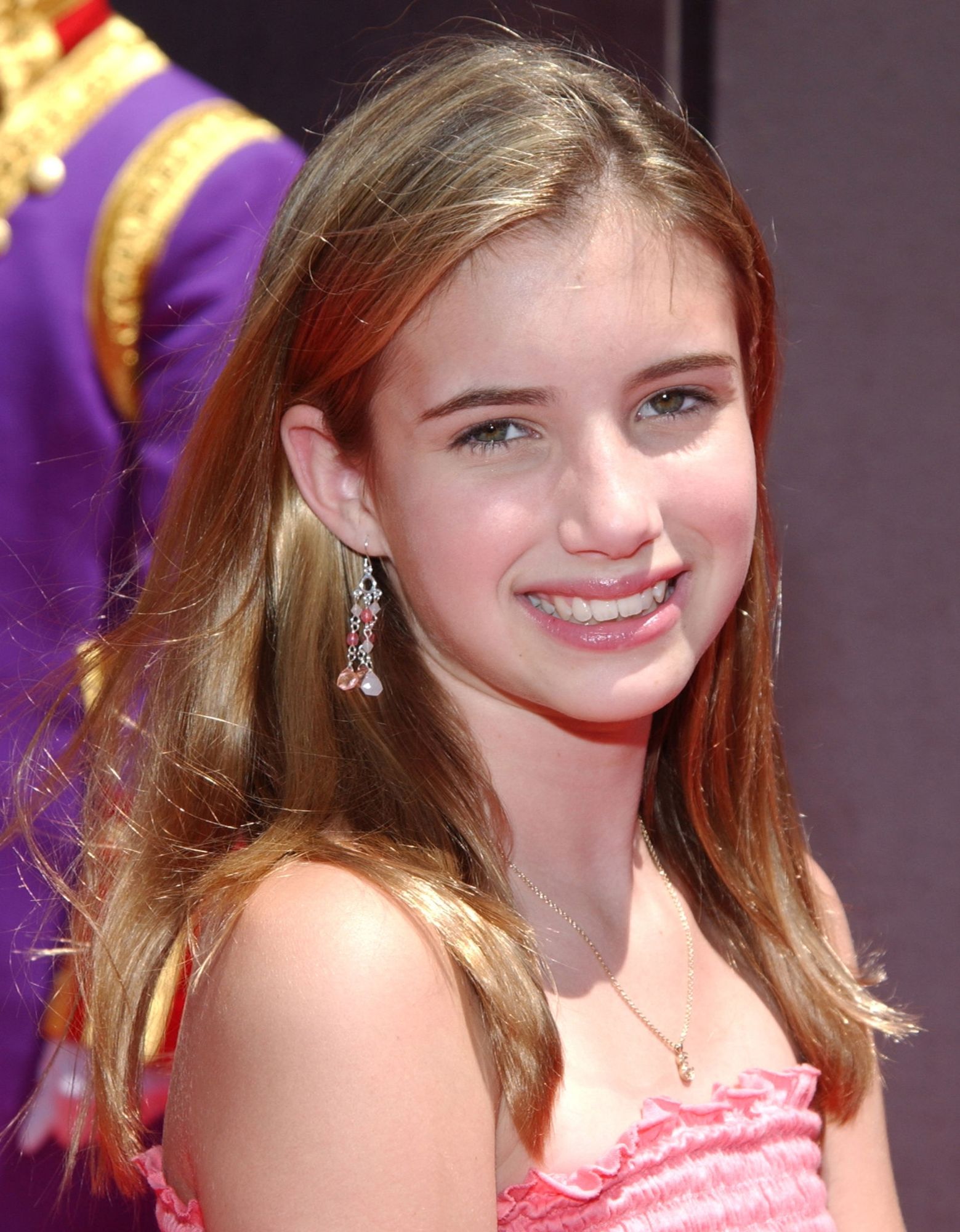 emmarobertsorg010.jpg emmarobertsorg010.jpg