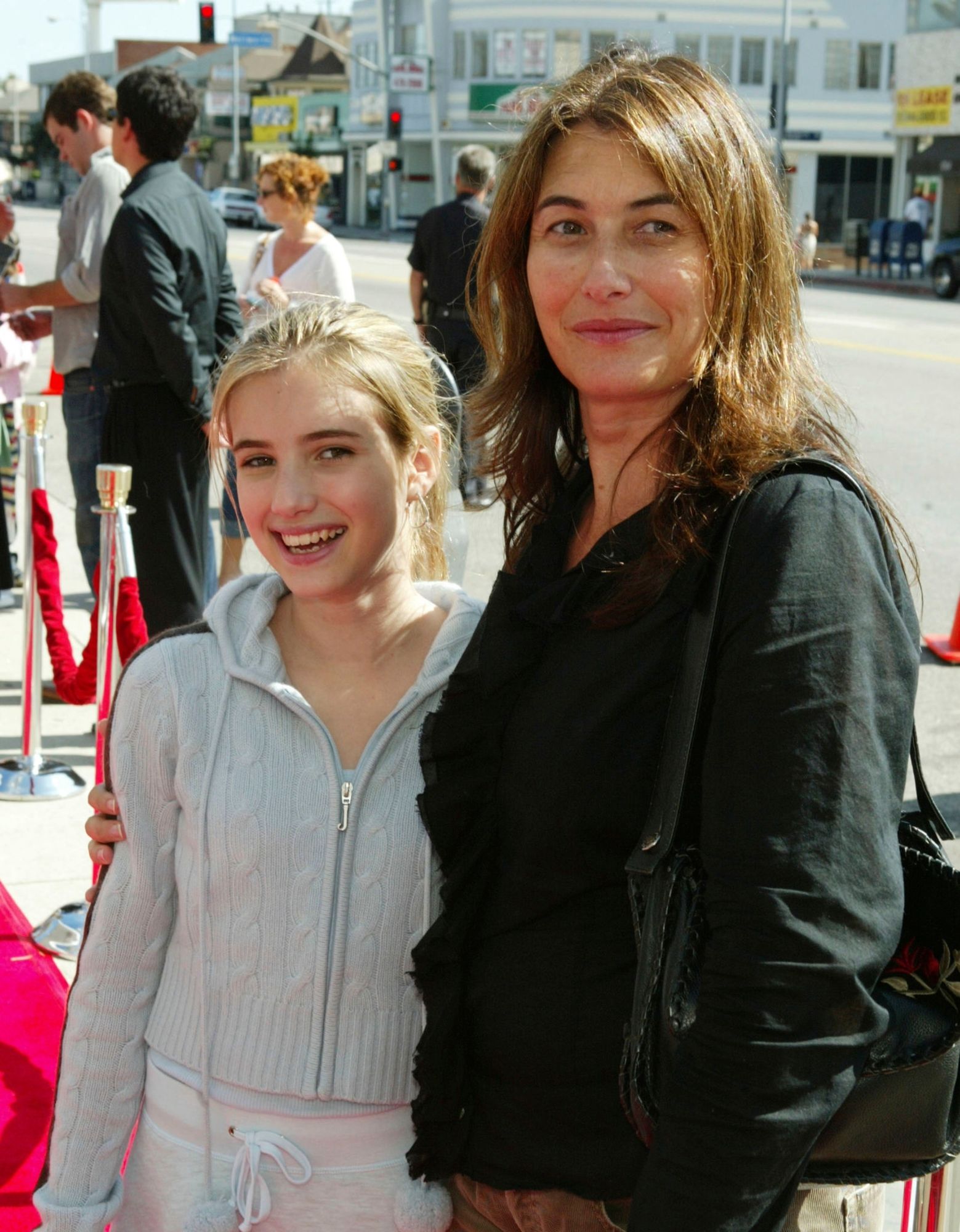 emmarobertsorg008.jpg emmarobertsorg008.jpg