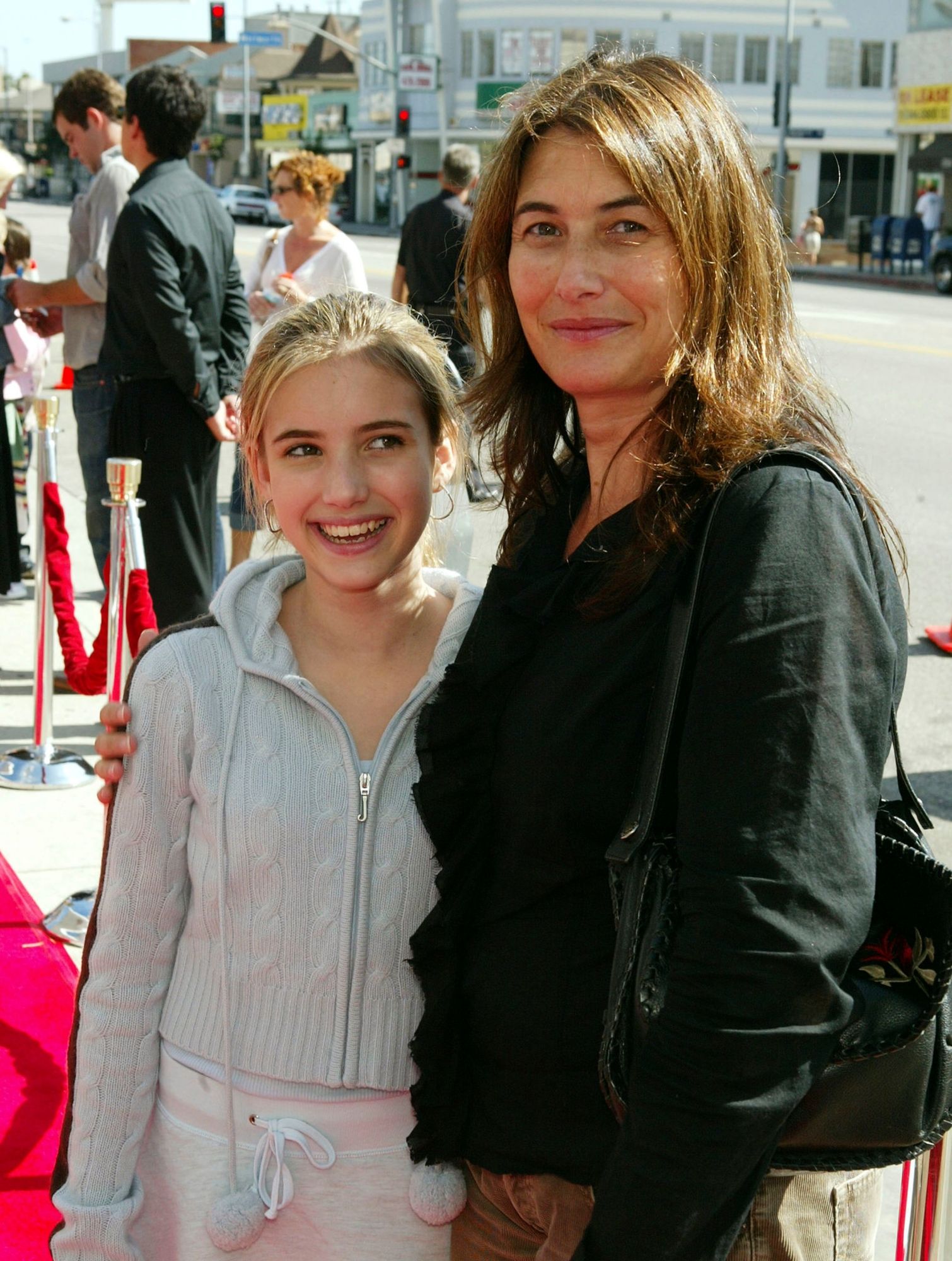 emmarobertsorg009.jpg emmarobertsorg009.jpg