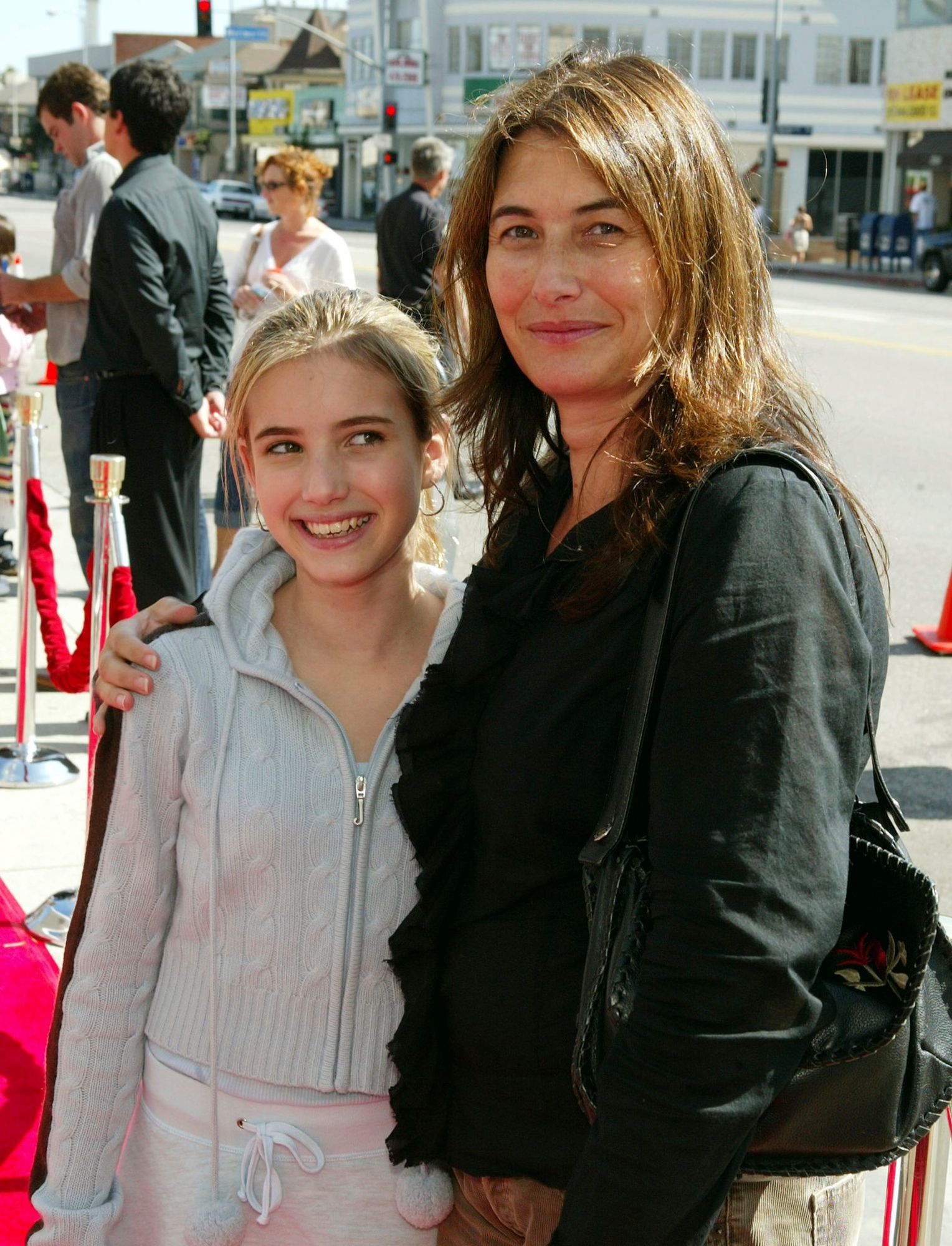 emmarobertsorg010.jpg emmarobertsorg010.jpg