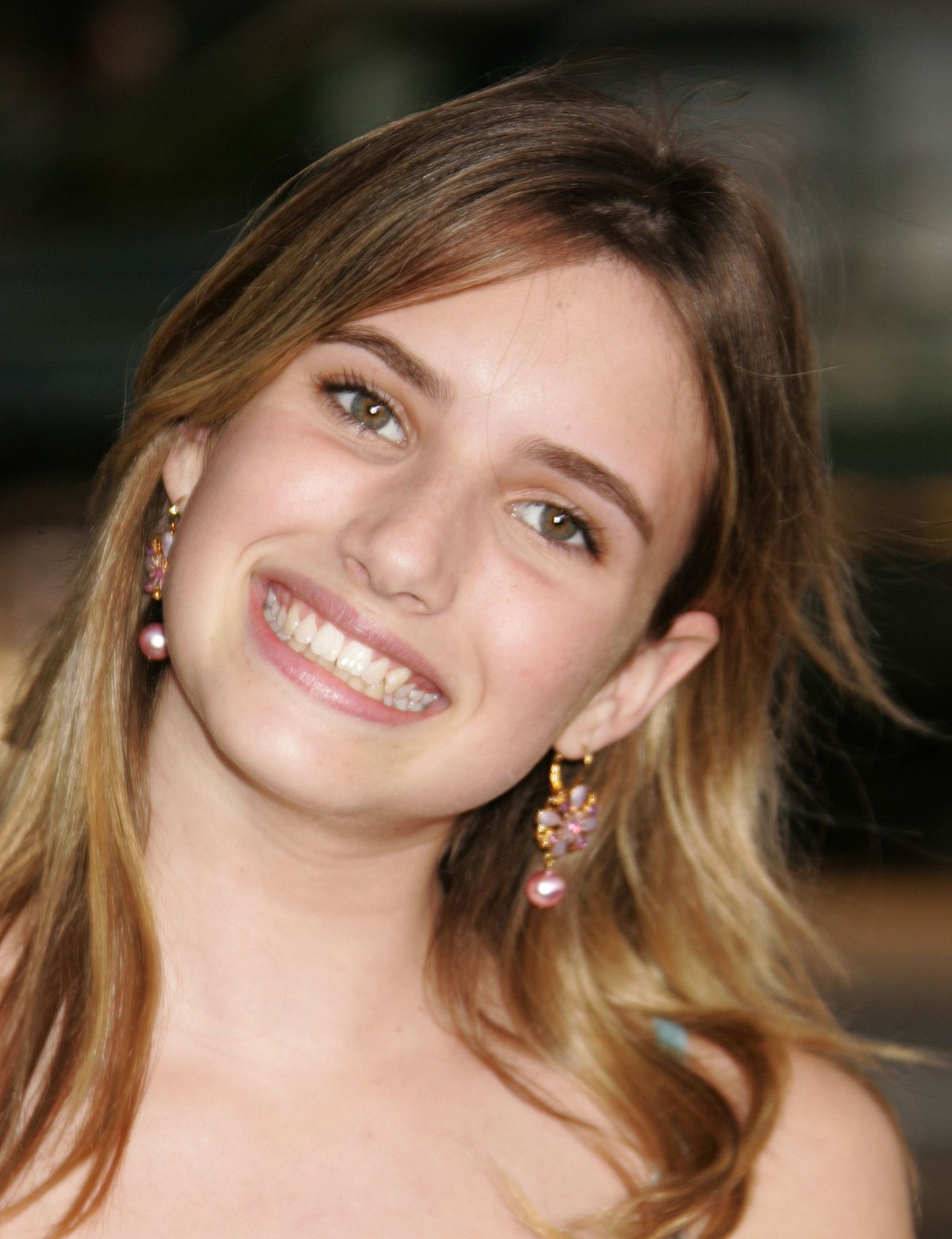 emmarobertsorg006.jpg emmarobertsorg006.jpg