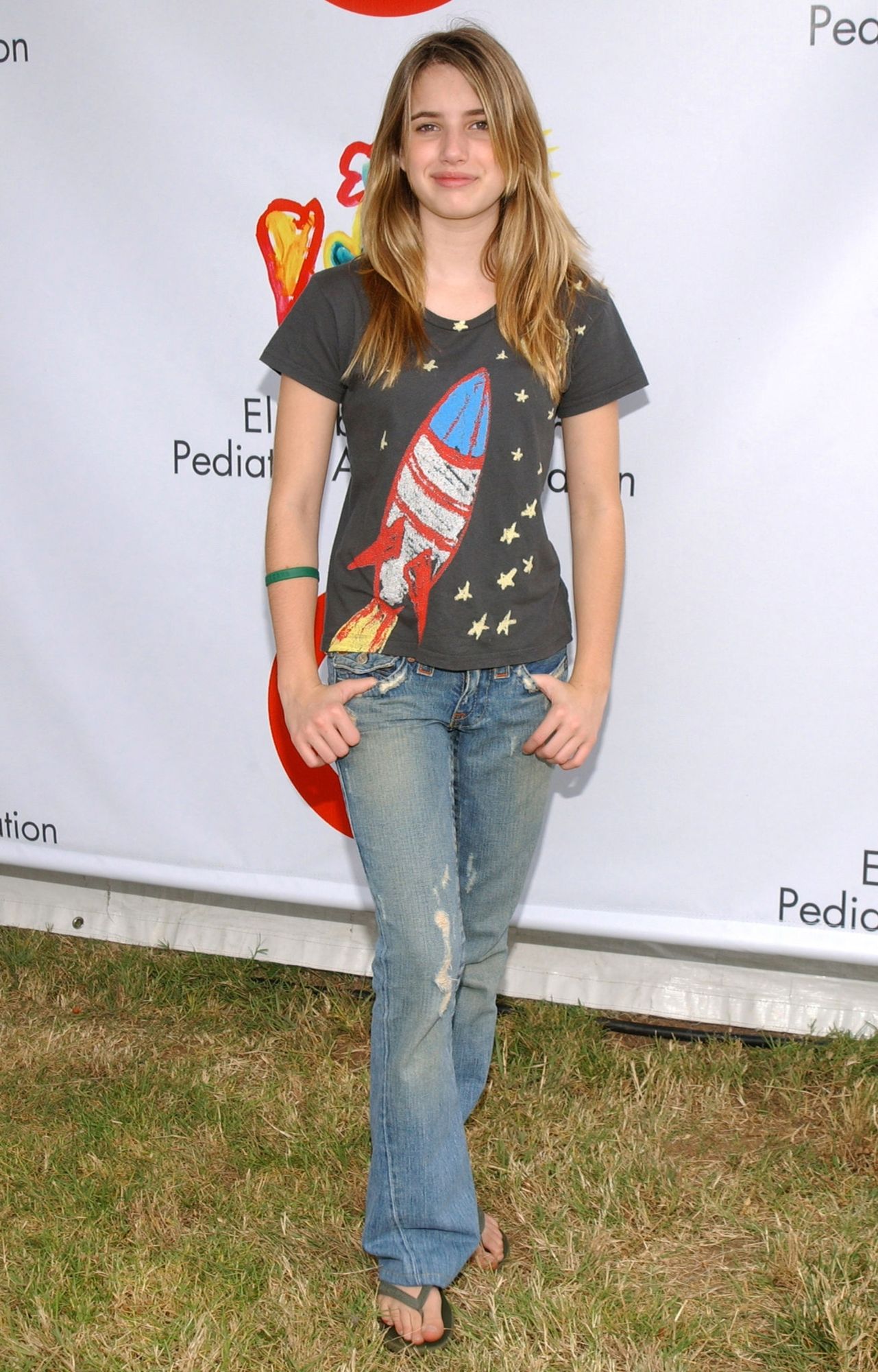 emmarobertsorg003.jpg emmarobertsorg003.jpg
