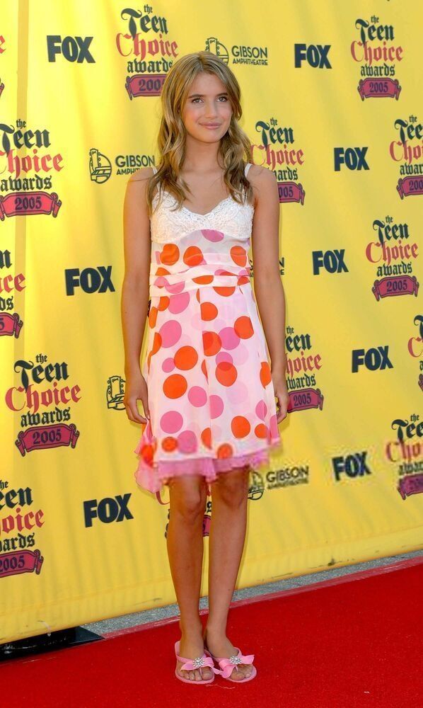 emmarobertsorg140.jpg