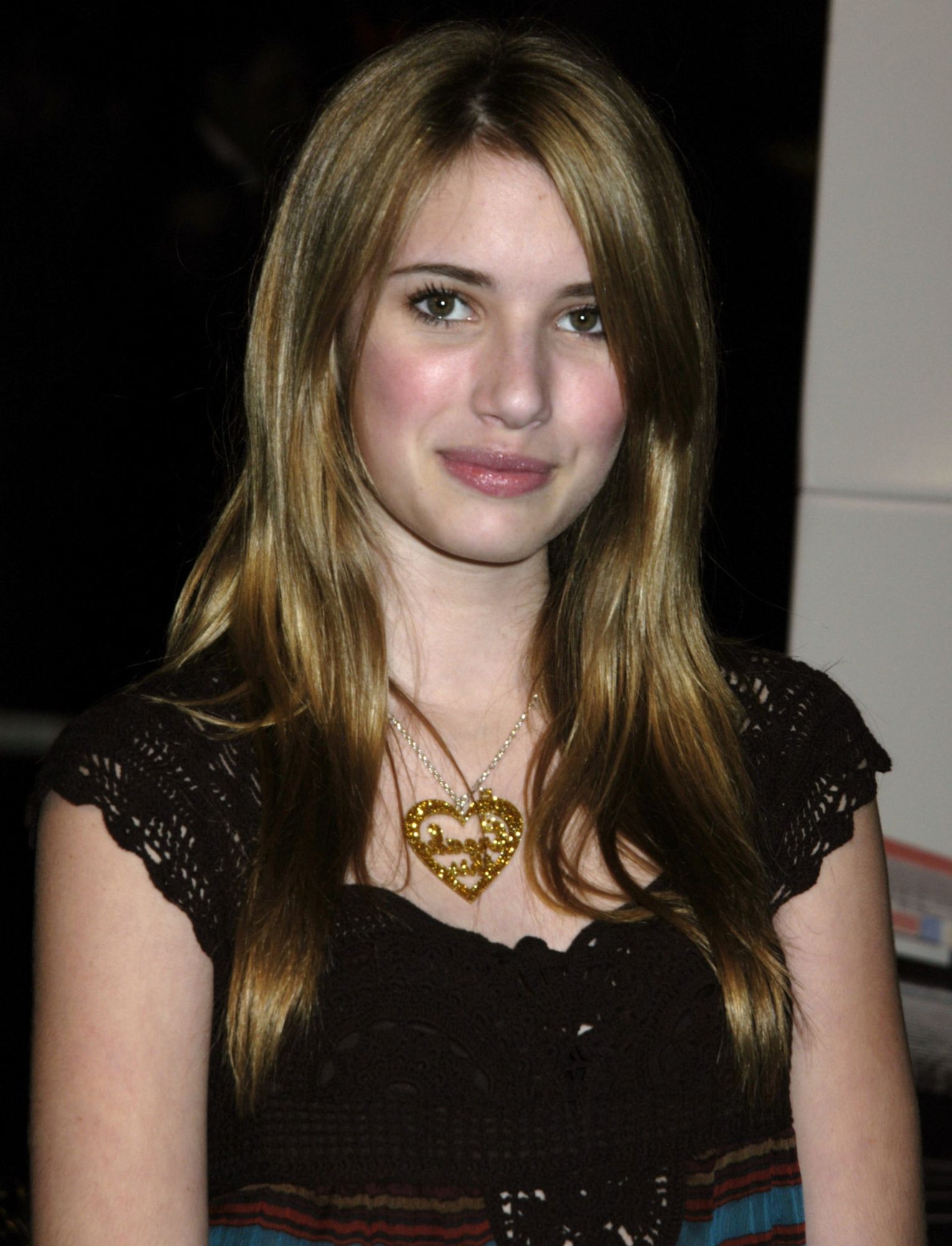 emmarobertsorg014.jpg