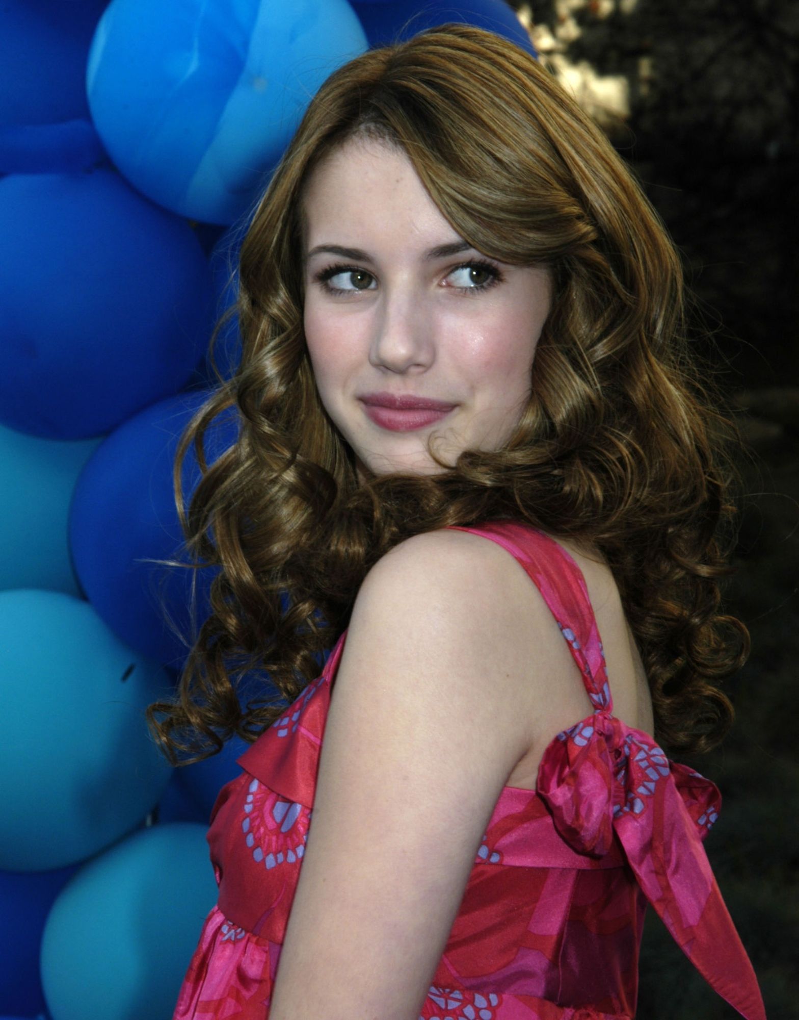 emmarobertsorg102.jpg
