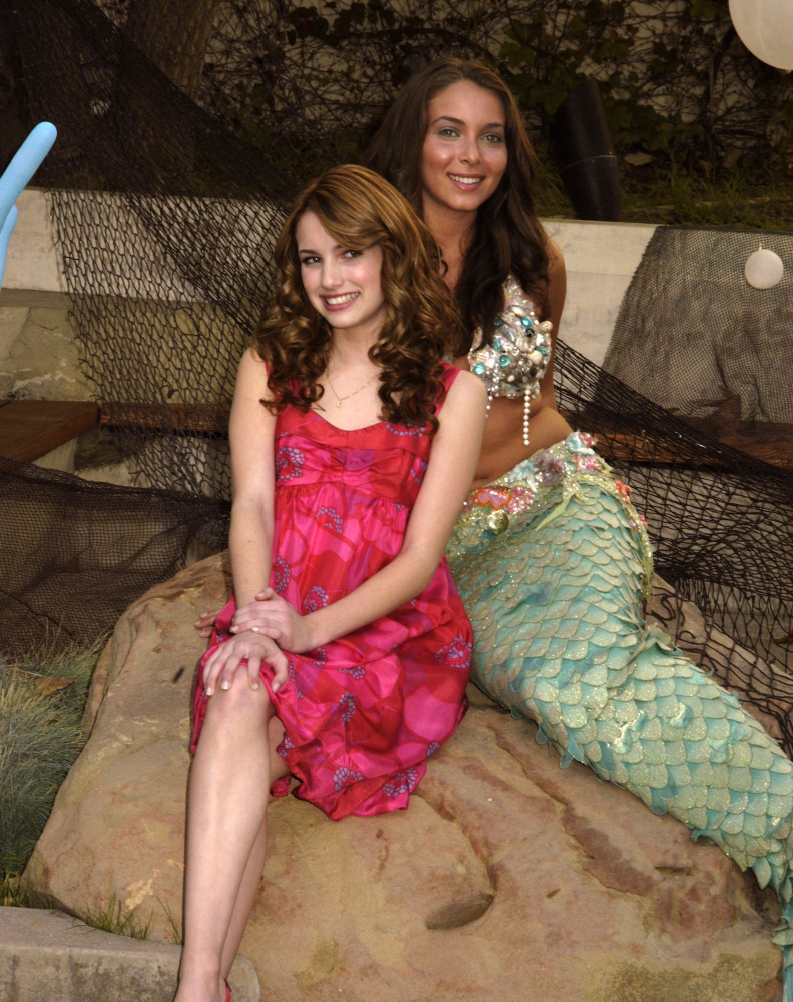 emmarobertsorg104.jpg