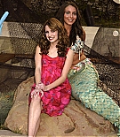 emmarobertsorg104.jpg