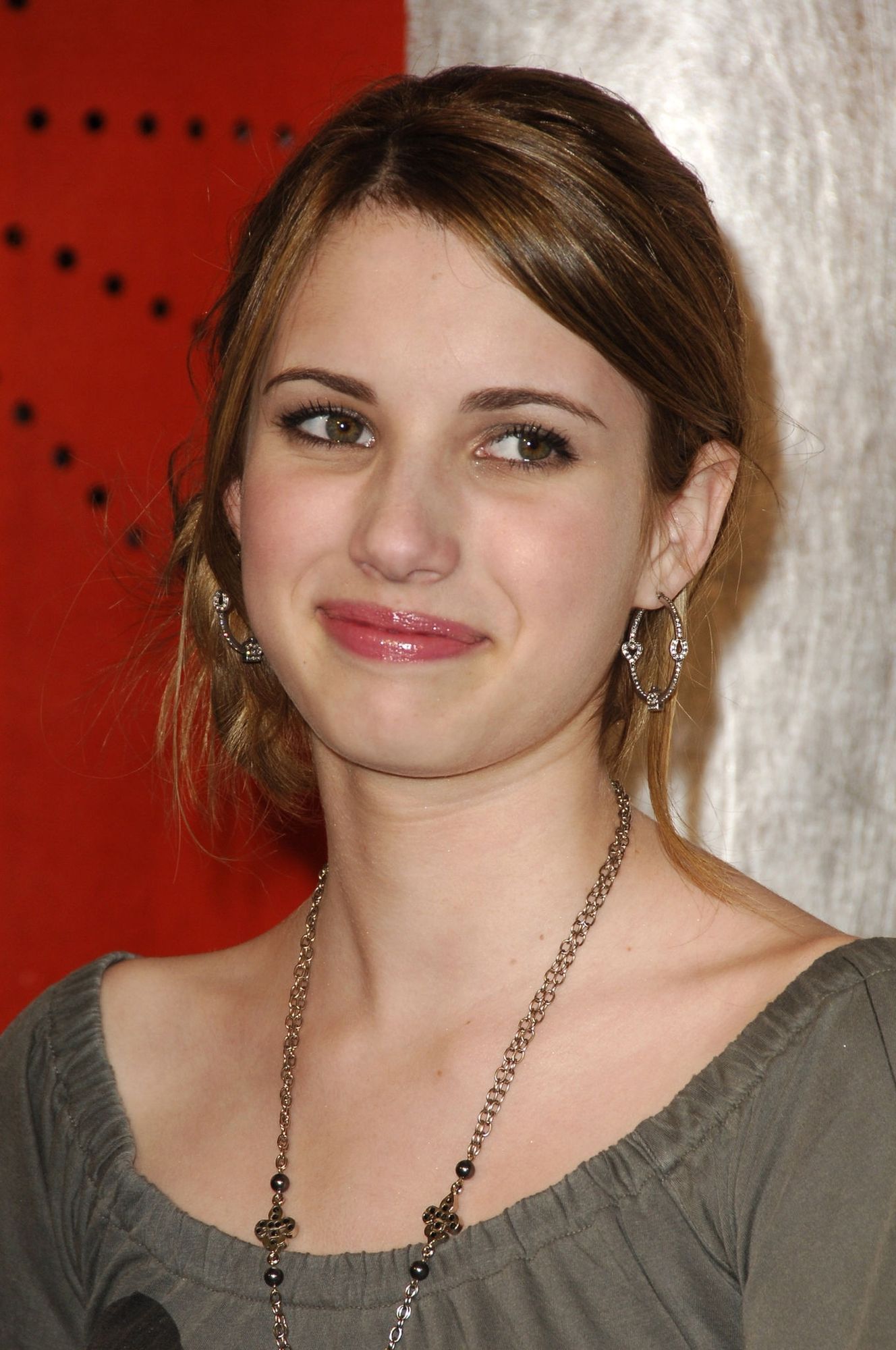 emmarobertsorg047.jpg emmarobertsorg047.jpg