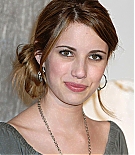 Filename=emmarobertsorg024.jpg
Filesize=184KiB
Dimensions=1069x1440
Date added=Dec 08, 2015 emmarobertsorg024.jpg