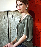 Filename=emmarobertsorg093.jpg
Filesize=373KiB
Dimensions=1425x2000
Date added=Jul 29, 2021 emmarobertsorg093.jpg