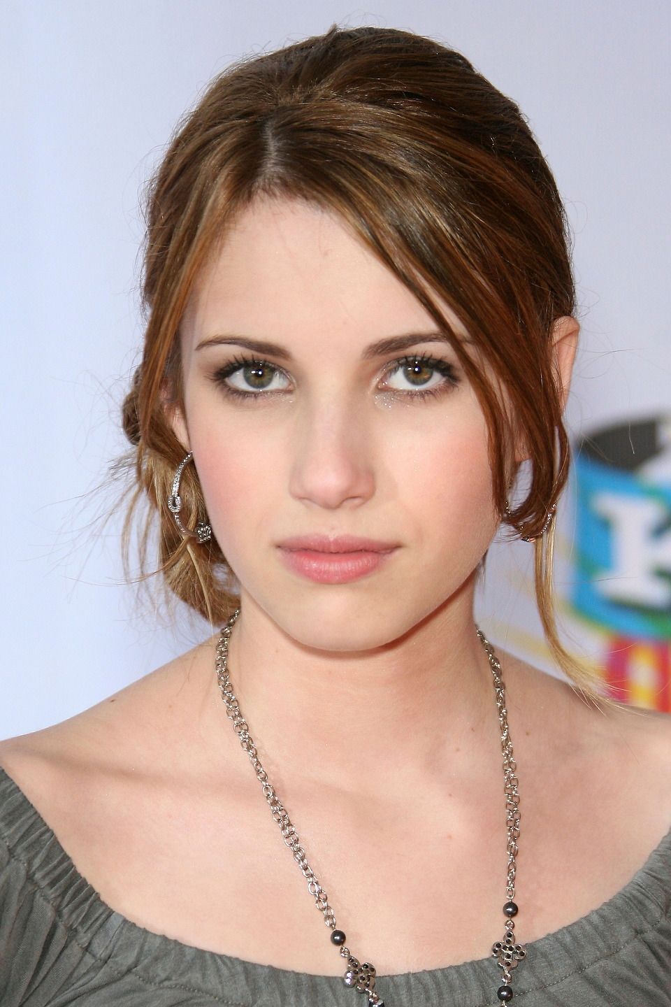 emmarobertsorg012.jpg emmarobertsorg012.jpg