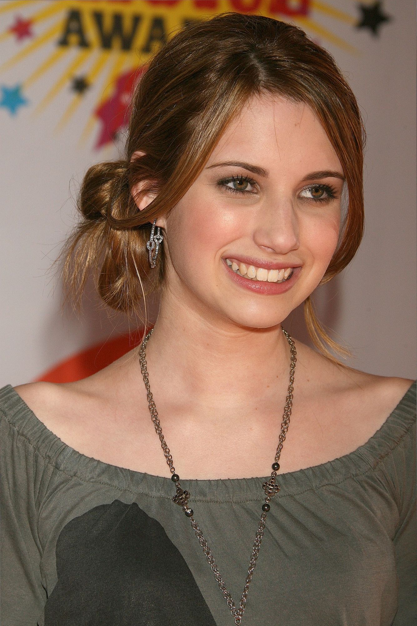emmarobertsorg066.jpg emmarobertsorg066.jpg