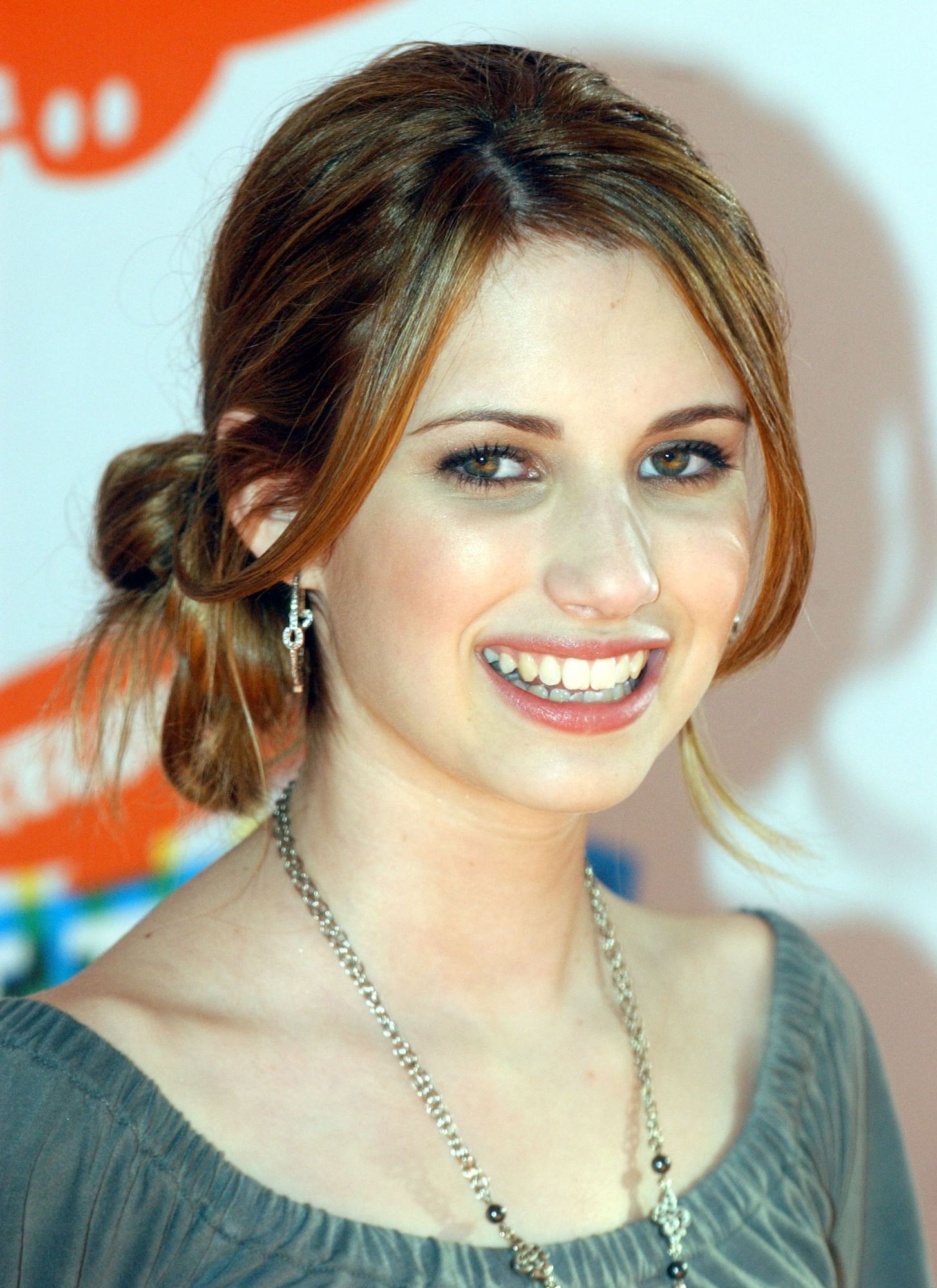 emmarobertsorg113.jpg emmarobertsorg113.jpg