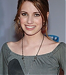 Filename=emmarobertsorg006.jpg
Filesize=165KiB
Dimensions=945x1440
Date added=Dec 08, 2015 emmarobertsorg006.jpg
