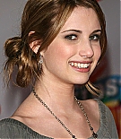 emmarobertsorg063.jpg