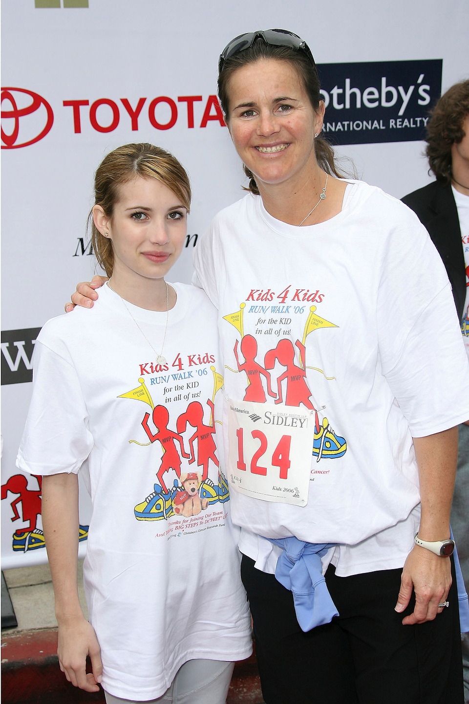 emmarobertsorg012.jpg emmarobertsorg012.jpg
