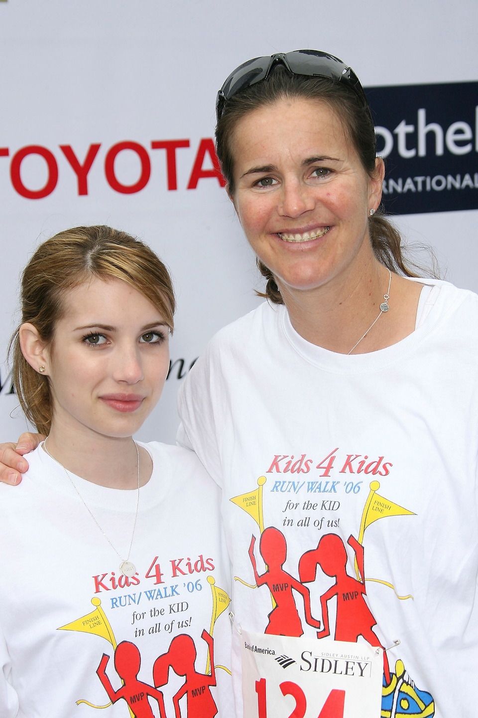 emmarobertsorg017.jpg emmarobertsorg017.jpg