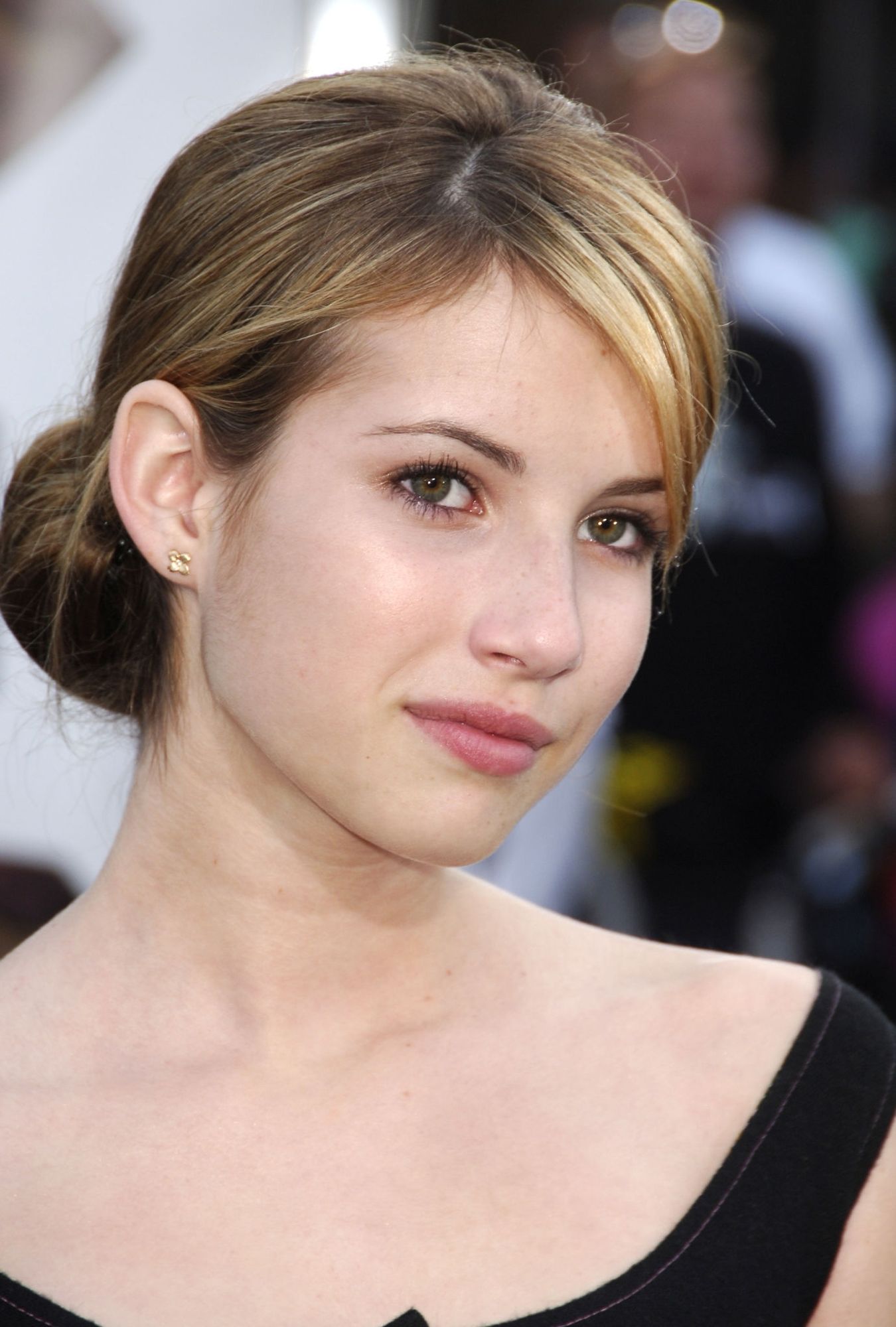 emmarobertsorg065.jpg