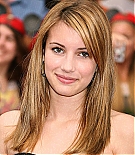 Filename=emmarobertsorg048.jpg
Filesize=476KiB
Dimensions=1549x2000
Date added=Jul 29, 2021 emmarobertsorg048.jpg