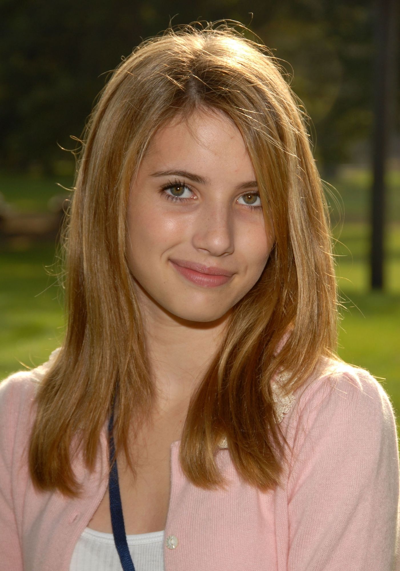emmarobertsorg012.jpg emmarobertsorg012.jpg