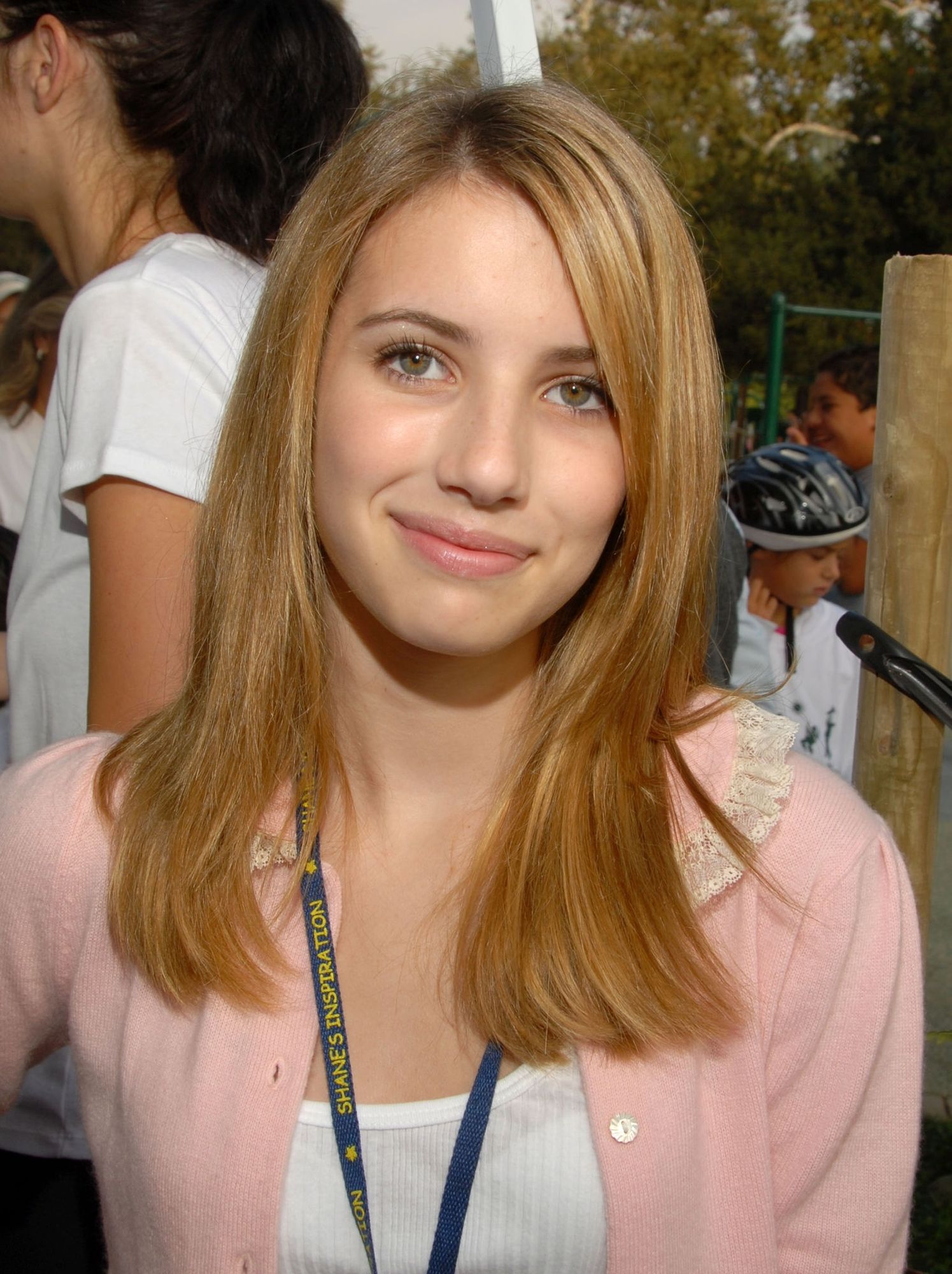 emmarobertsorg019.jpg emmarobertsorg019.jpg