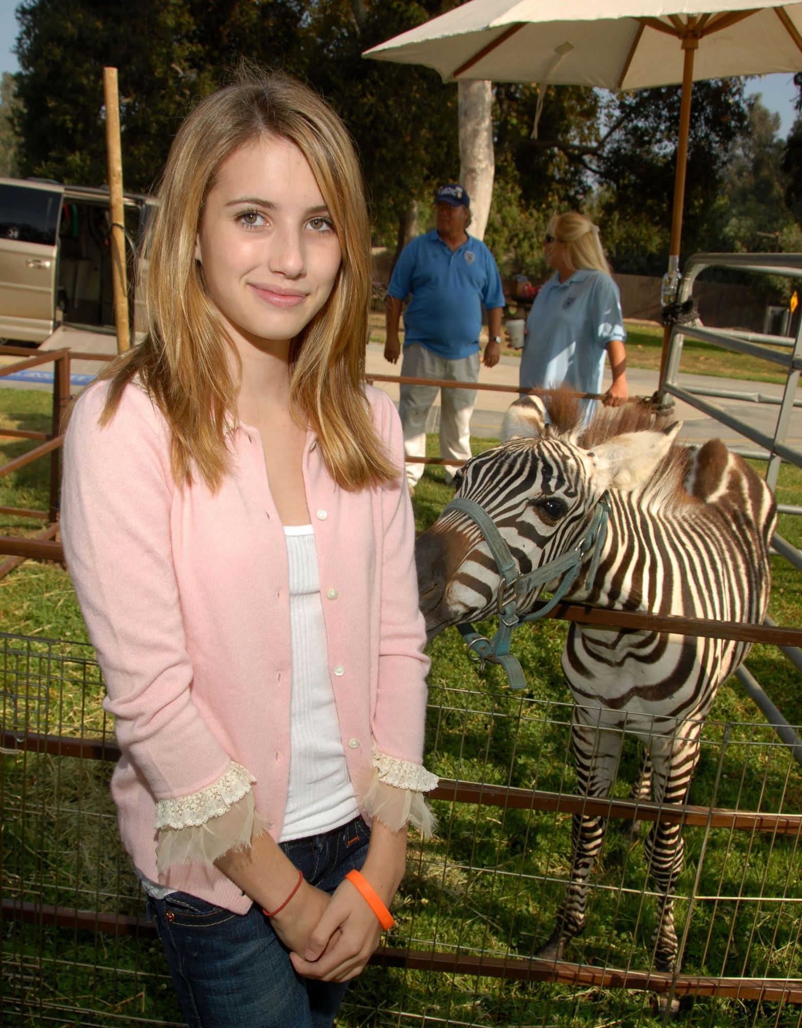 emmarobertsorg021.jpg emmarobertsorg021.jpg