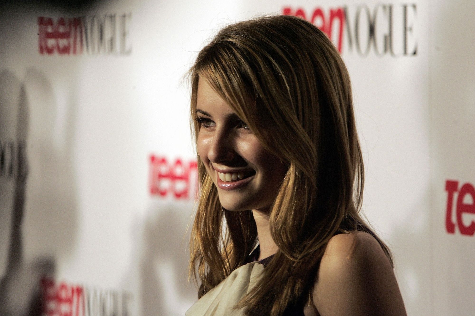 emmarobertsorg032.jpg emmarobertsorg032.jpg