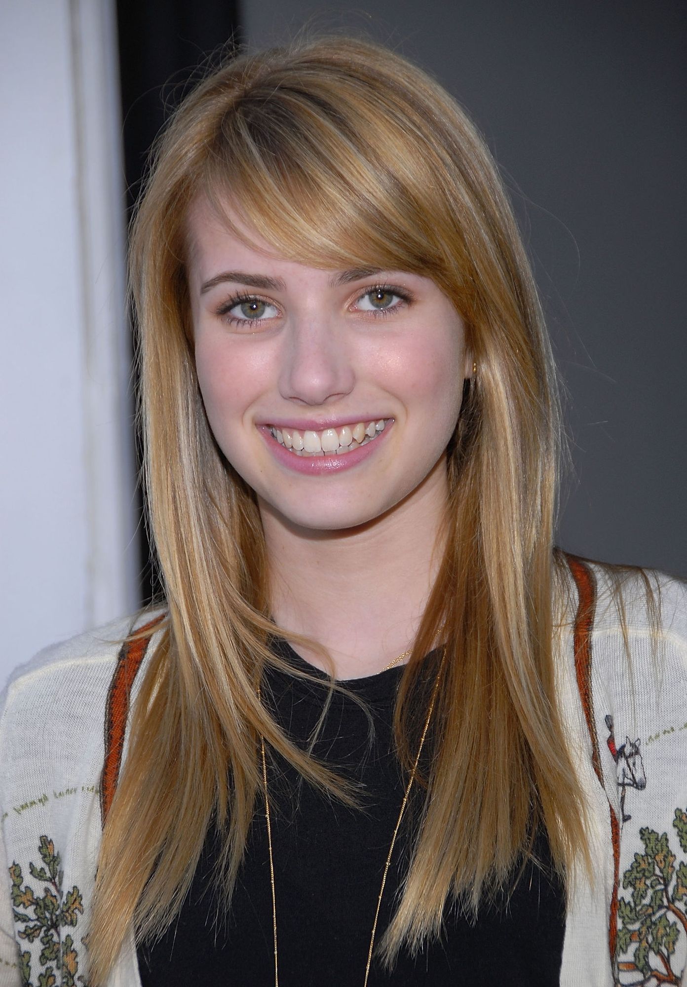 emmarobertsorg002.jpg emmarobertsorg002.jpg