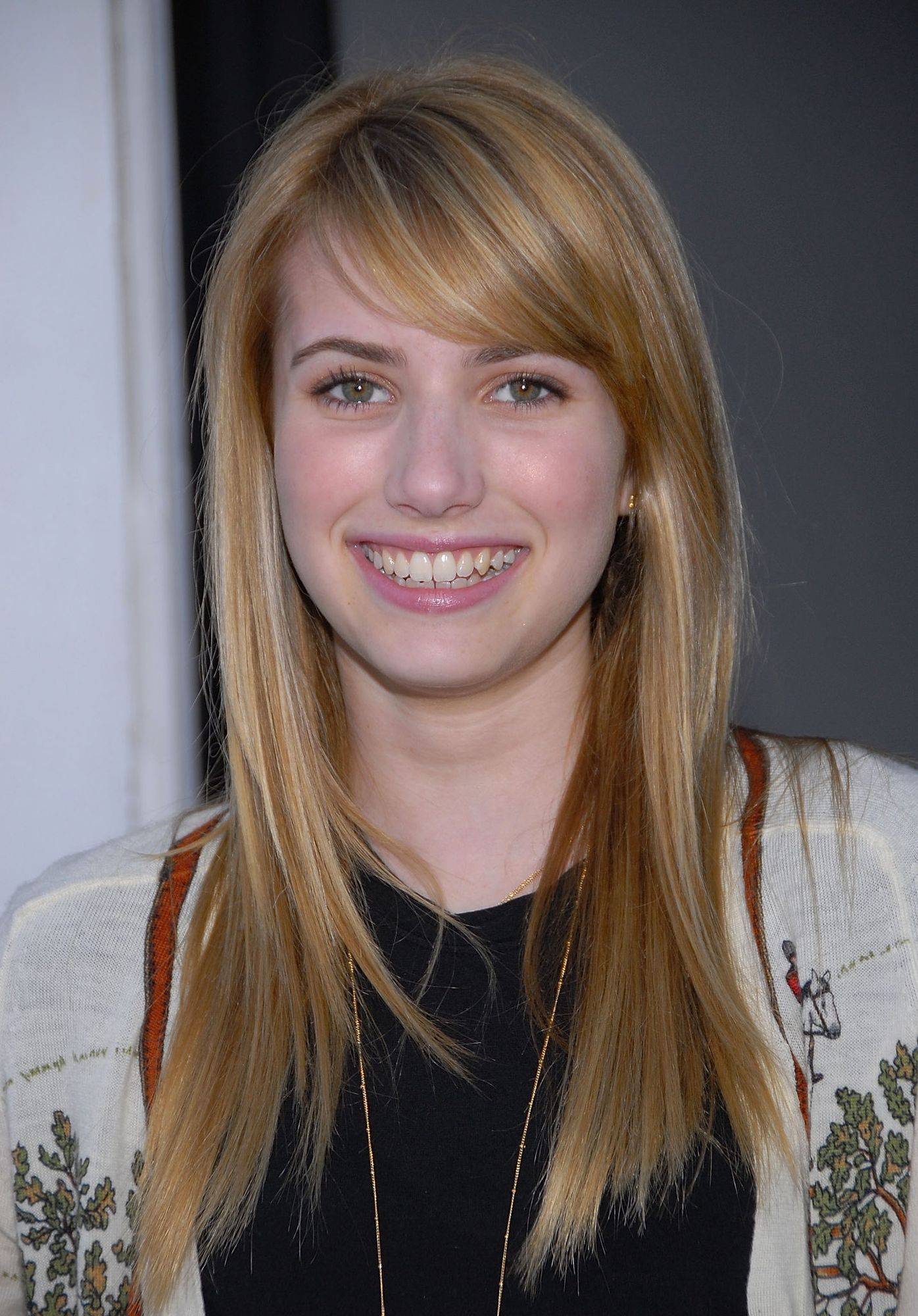 emmarobertsorg004.jpg emmarobertsorg004.jpg
