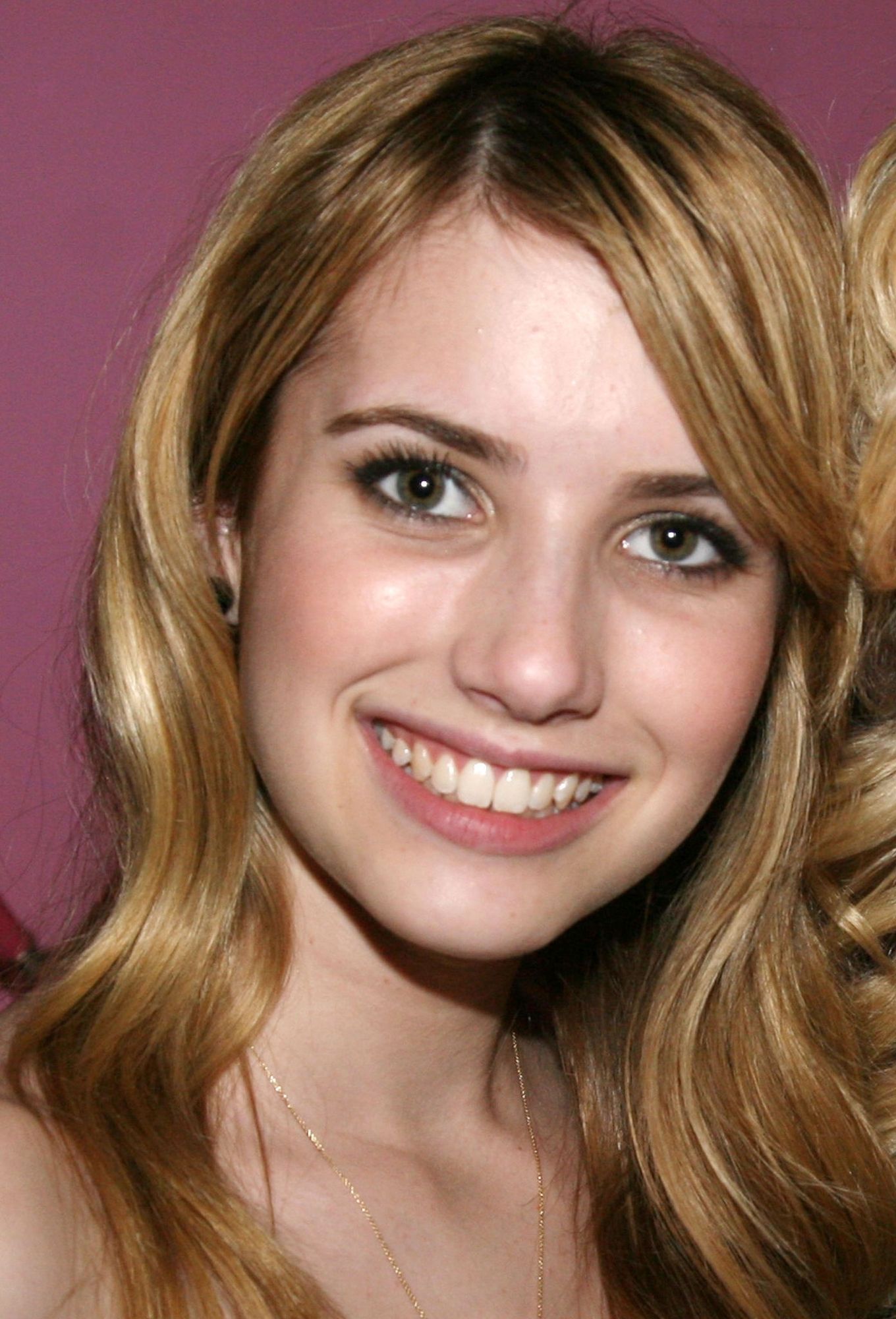 emmarobertsorg004.jpg emmarobertsorg004.jpg