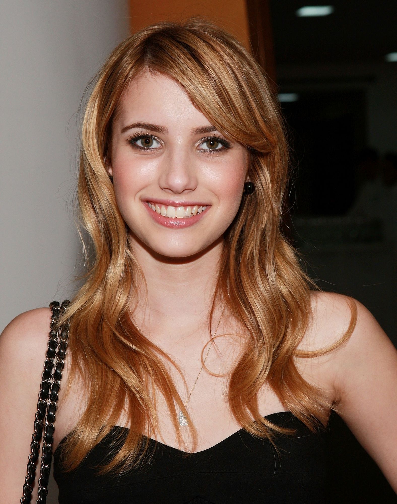 emmarobertsorg007.jpg emmarobertsorg007.jpg