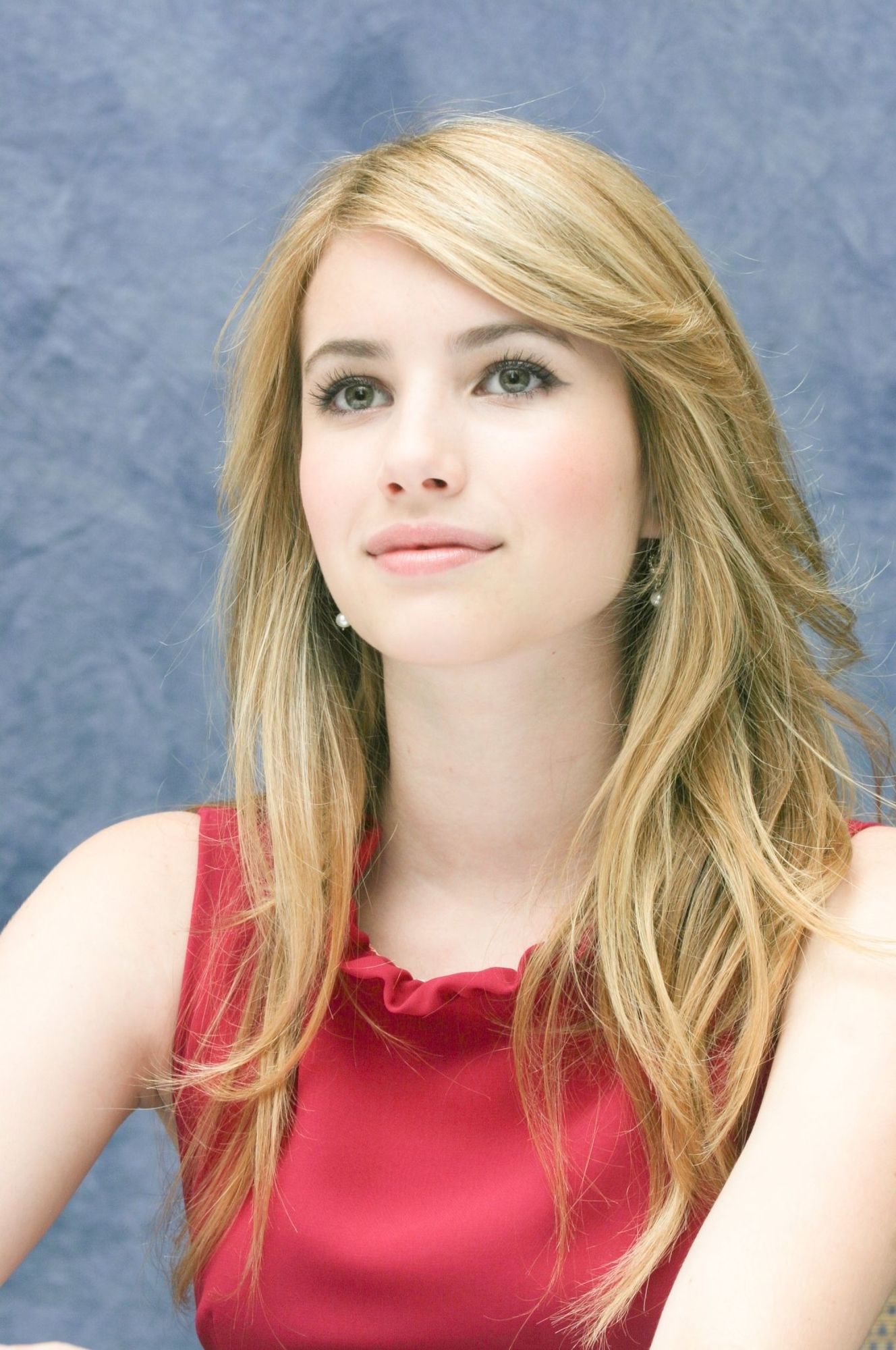 emmarobertsorg004.jpg