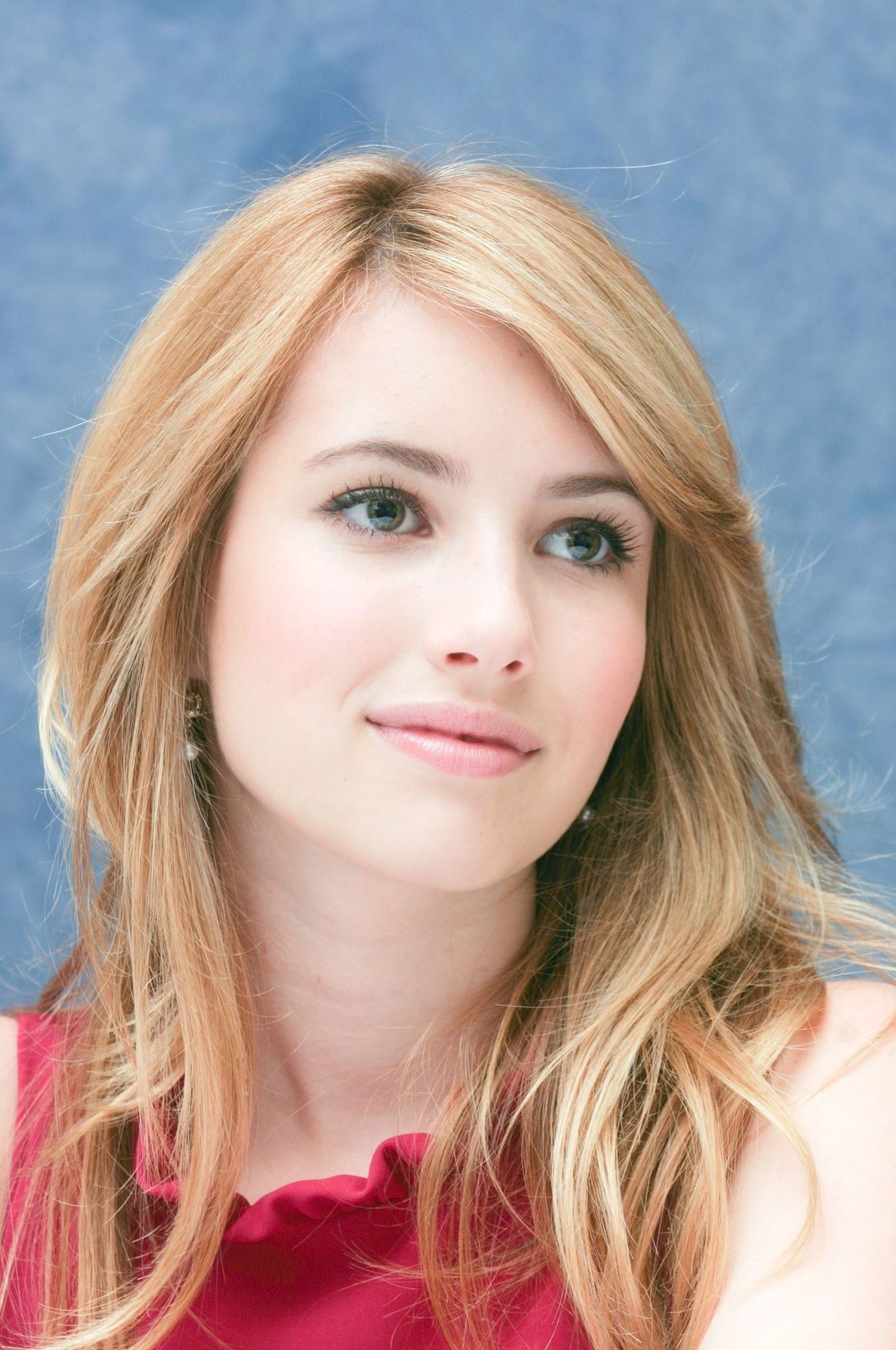 emmarobertsorg014.jpg