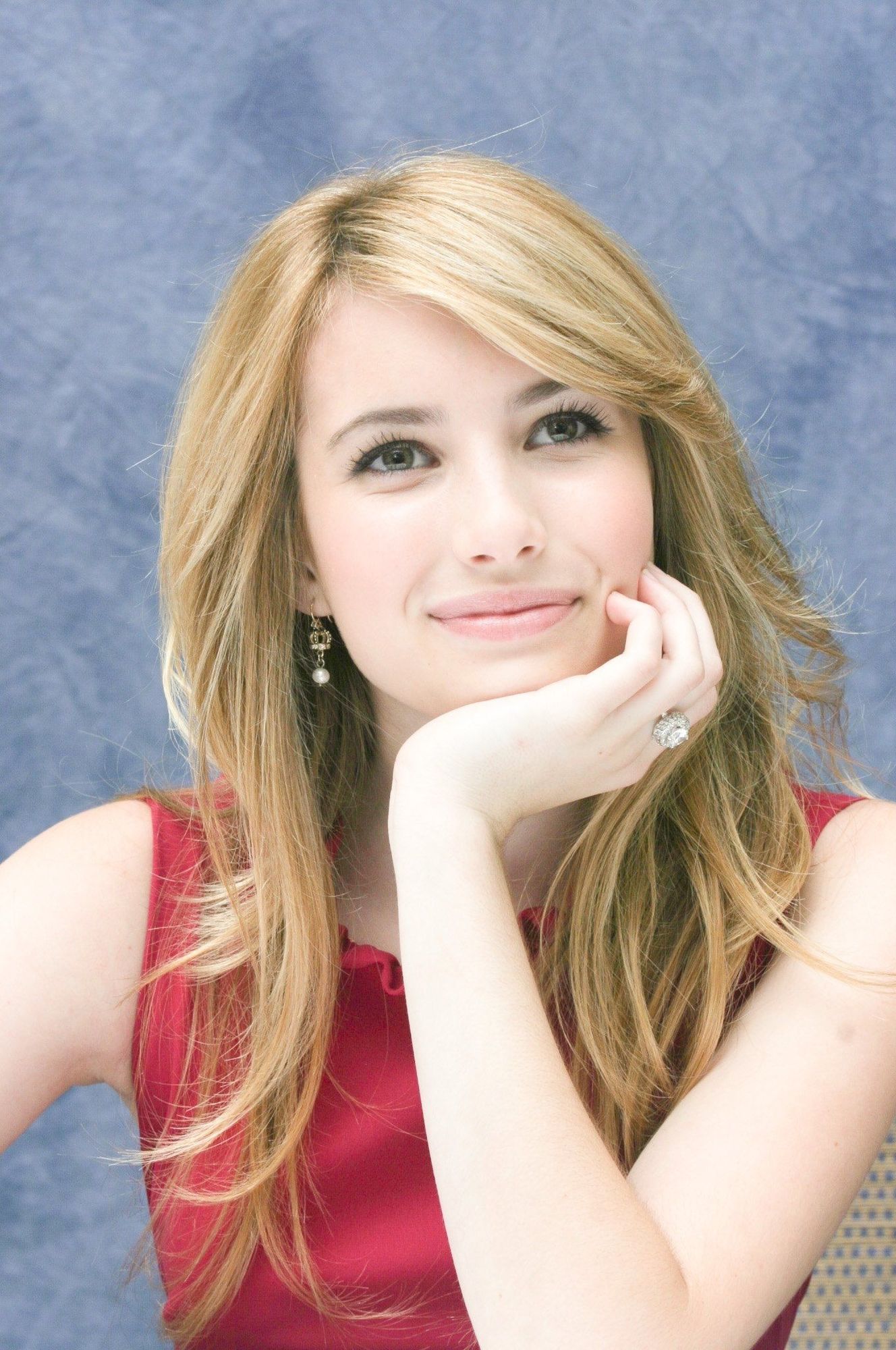 emmarobertsorg021.jpg
