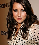 Filename=emmarobertsorg059.jpg
Filesize=380KiB
Dimensions=1333x2000
Date added=Jul 30, 2021 emmarobertsorg059.jpg