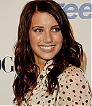 emmarobertsorg091.jpg