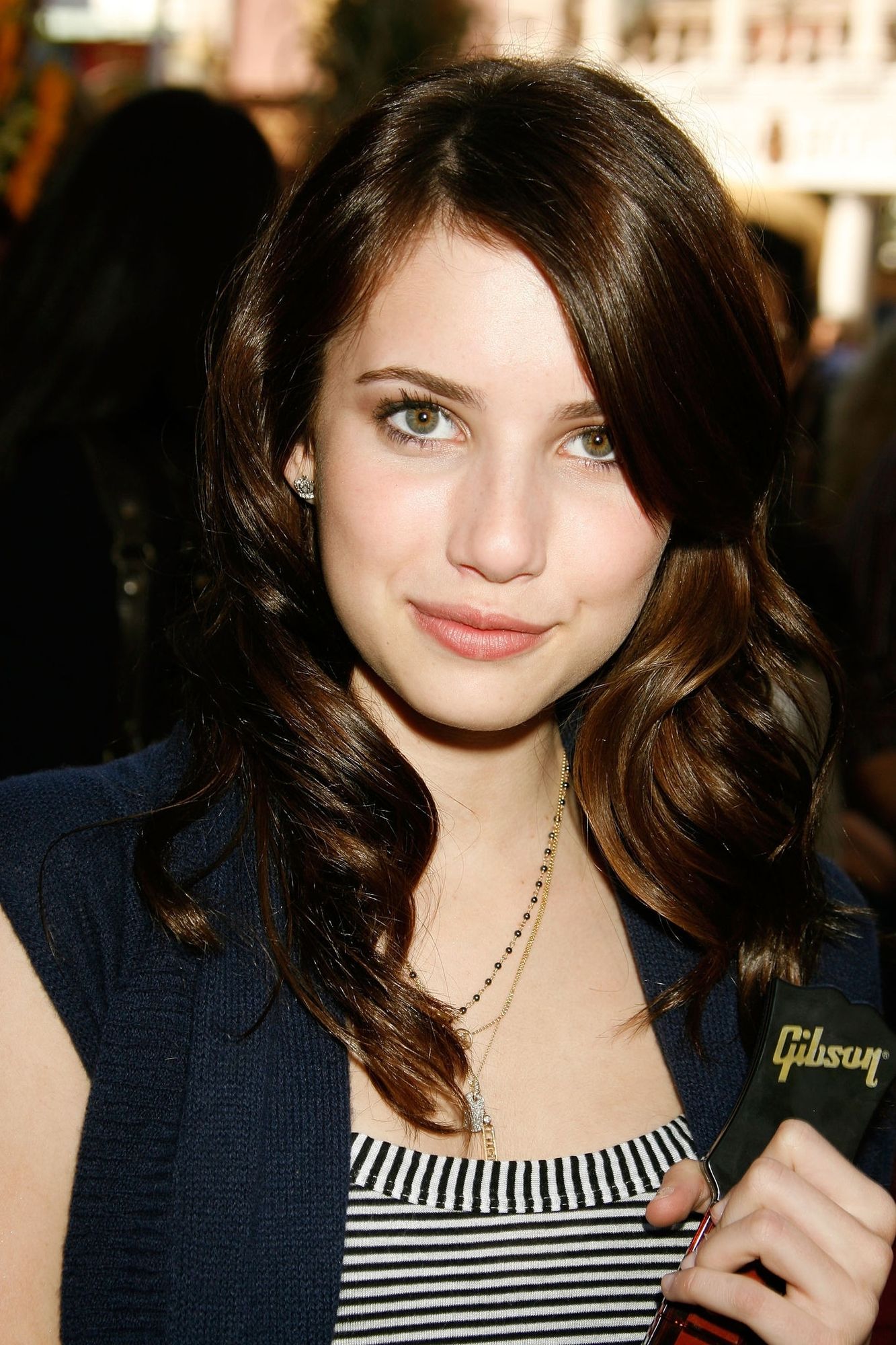 emmarobertsorg018.jpg emmarobertsorg018.jpg