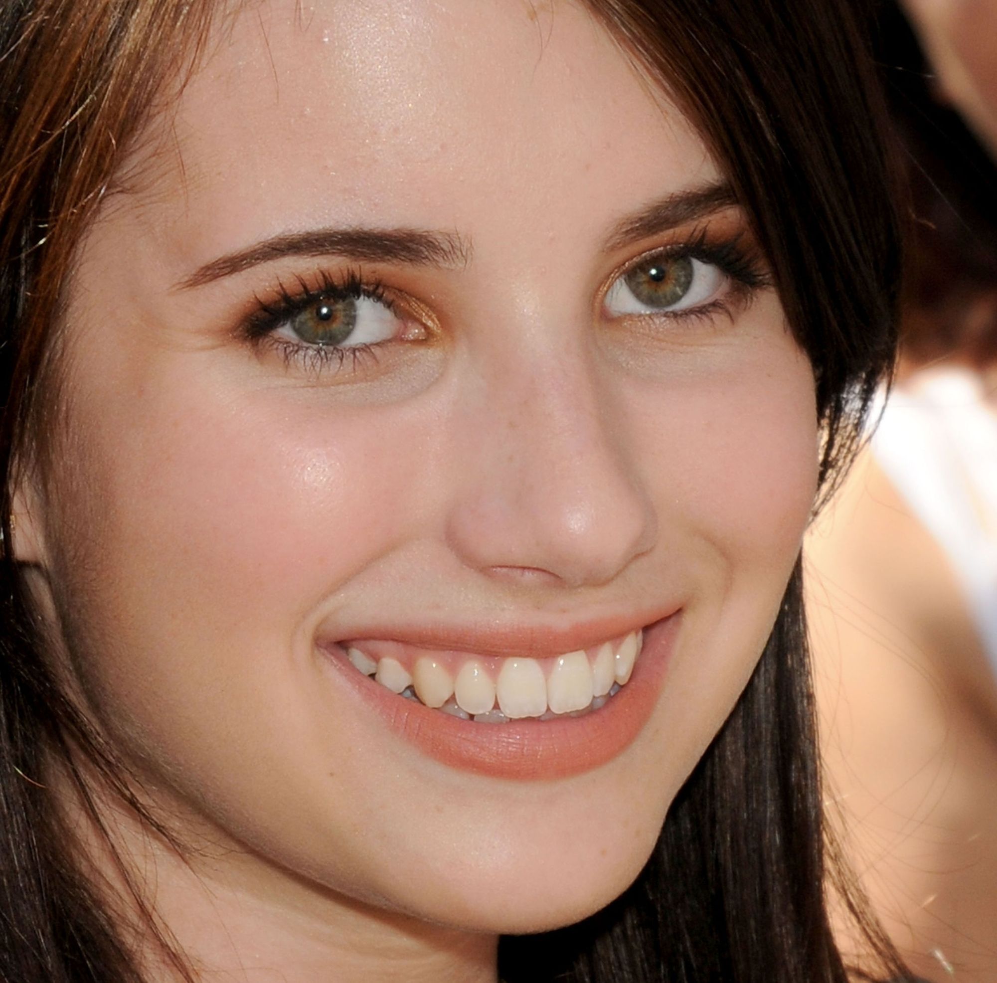 emmarobertsorg100.jpg emmarobertsorg100.jpg