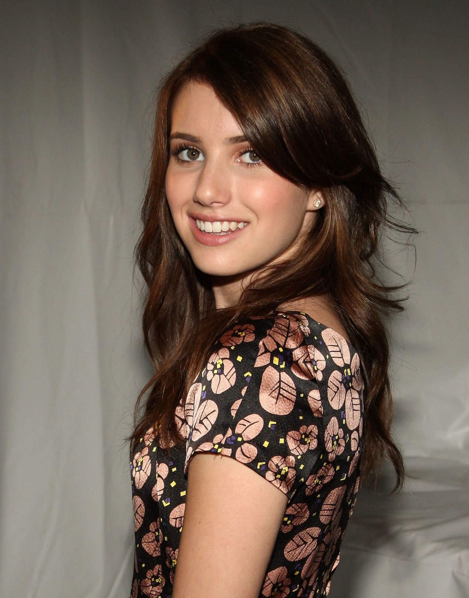 emmarobertsorg022.jpg emmarobertsorg022.jpg