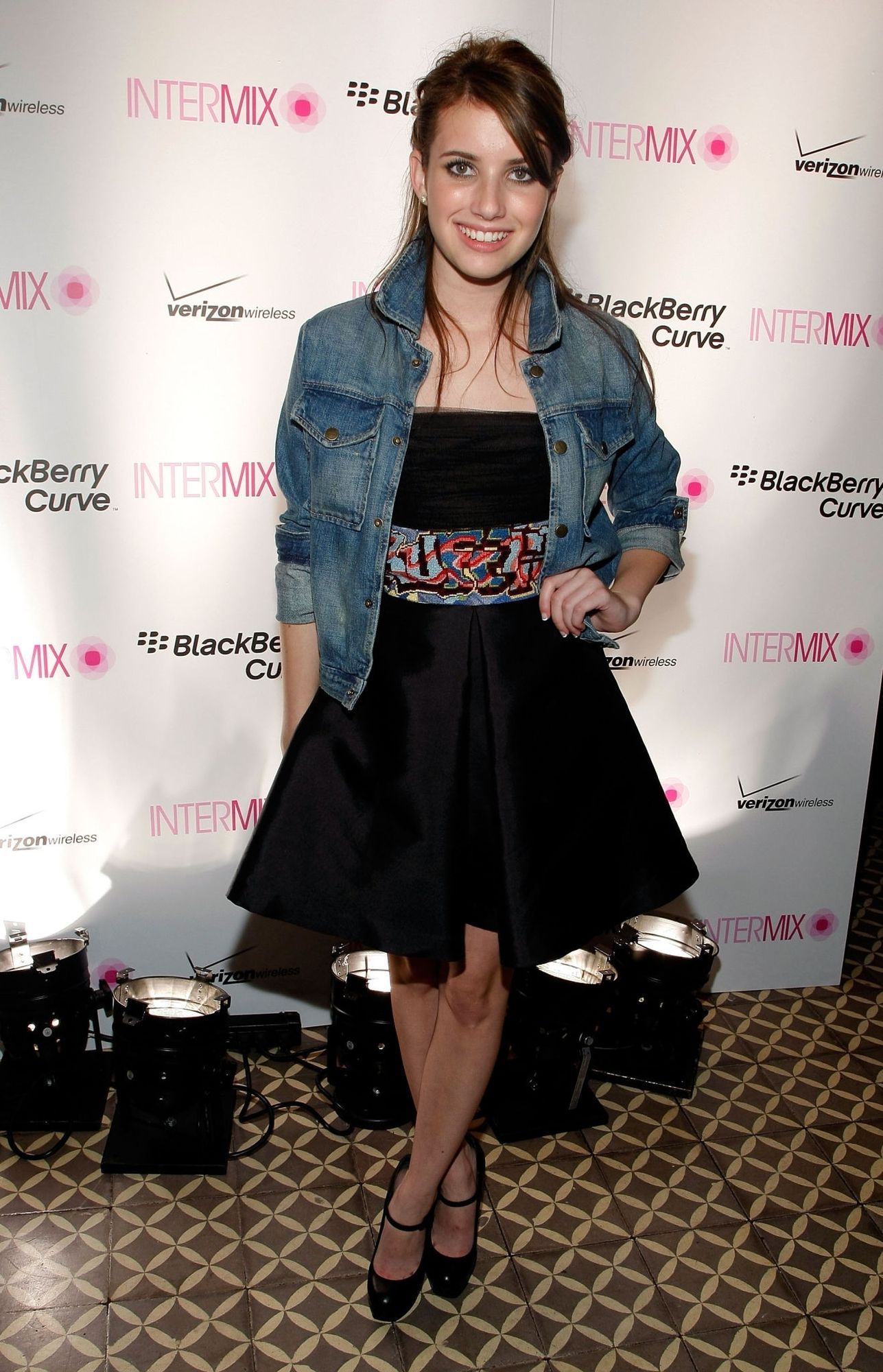 emmarobertsorg001.jpg emmarobertsorg001.jpg