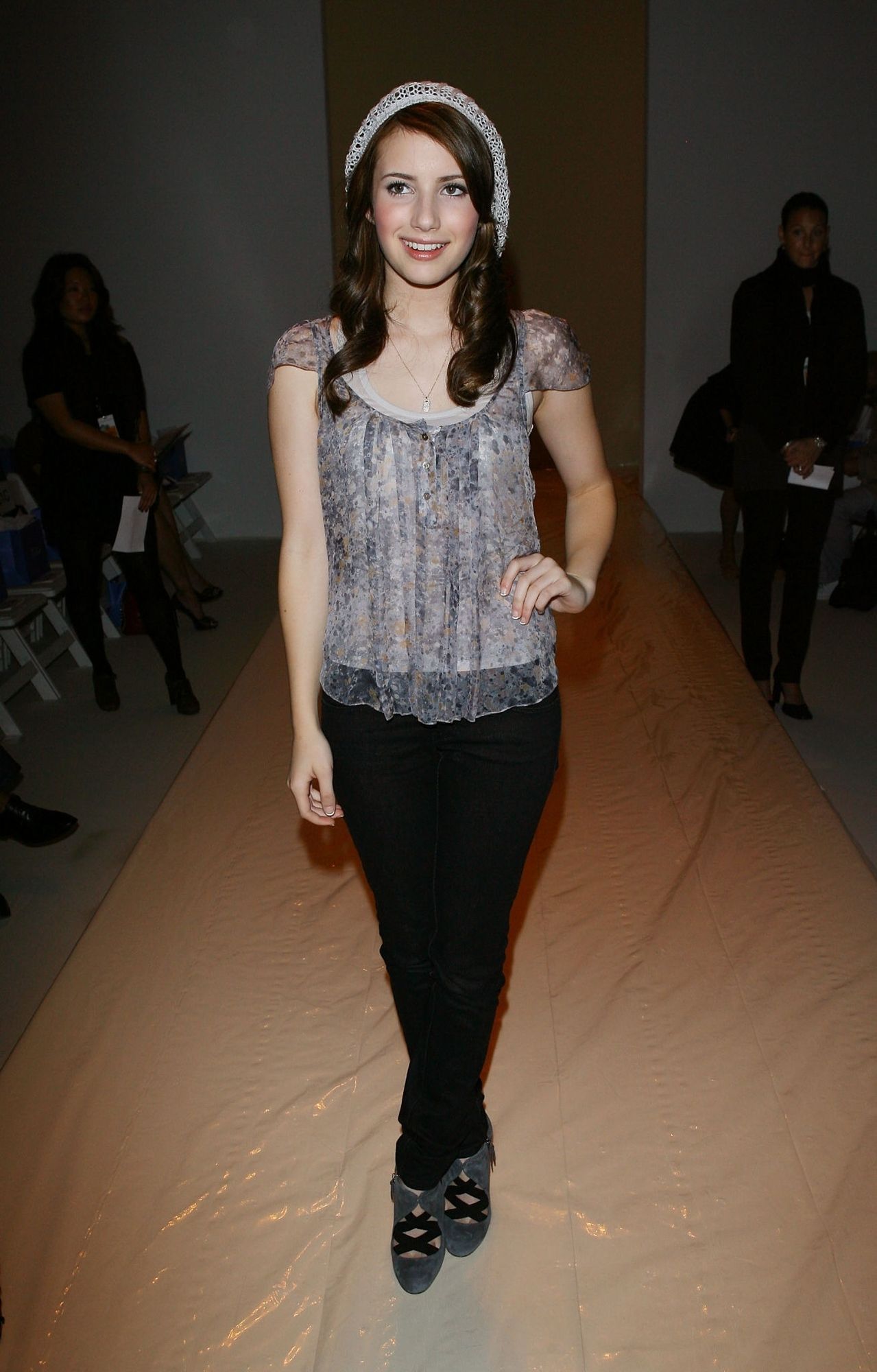 emmarobertsorg001.jpg emmarobertsorg001.jpg
