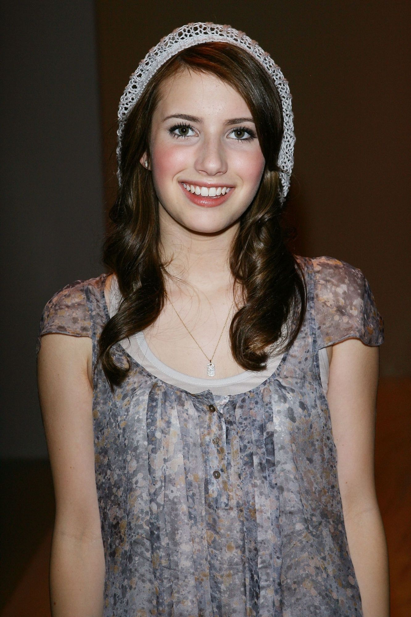 emmarobertsorg006.jpg emmarobertsorg006.jpg