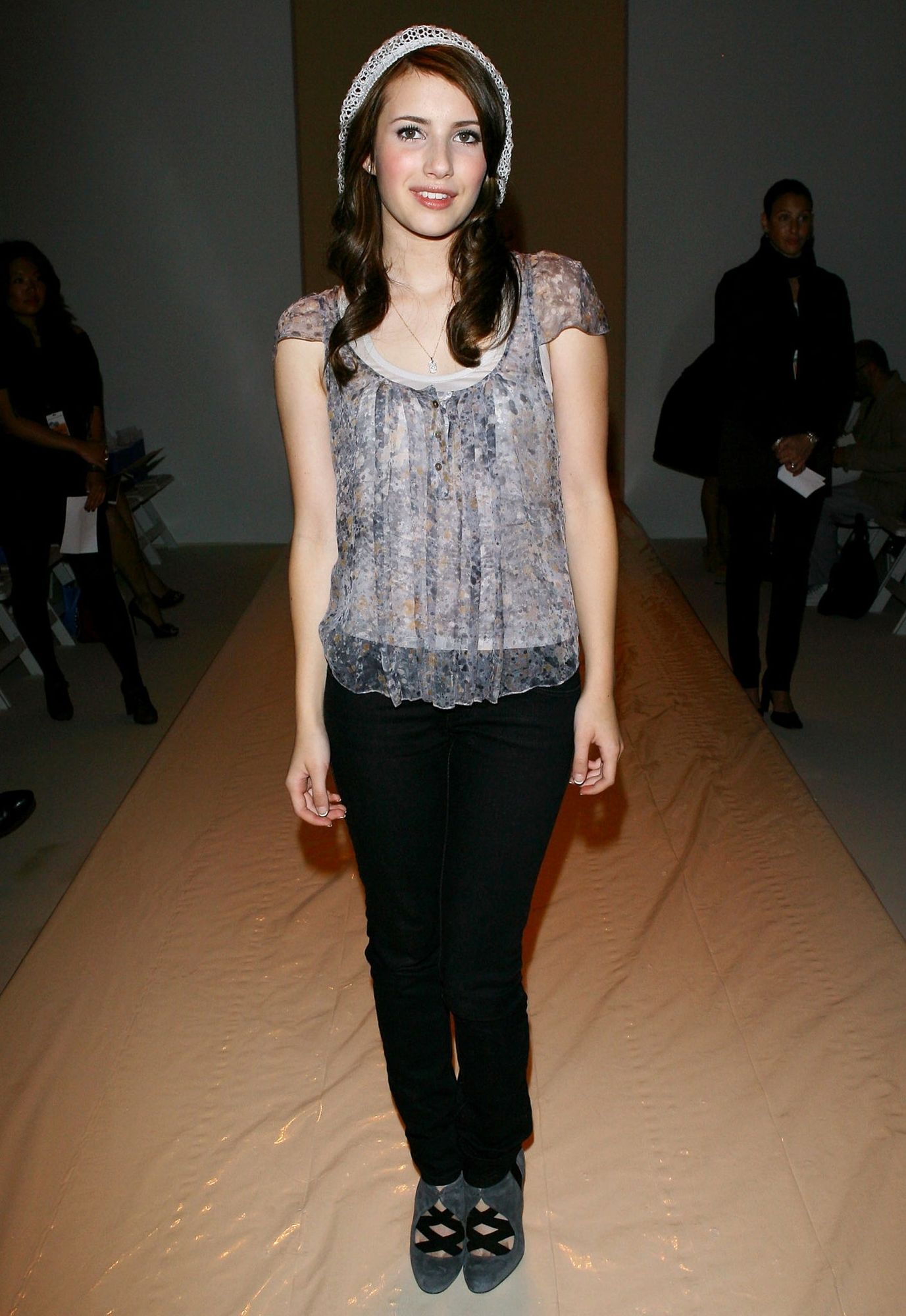 emmarobertsorg012.jpg emmarobertsorg012.jpg