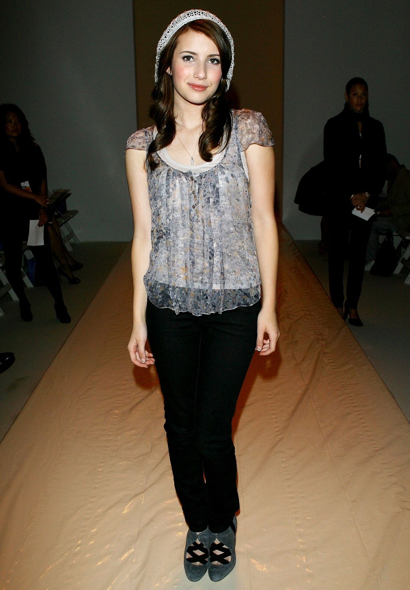 emmarobertsorg013.jpg emmarobertsorg013.jpg