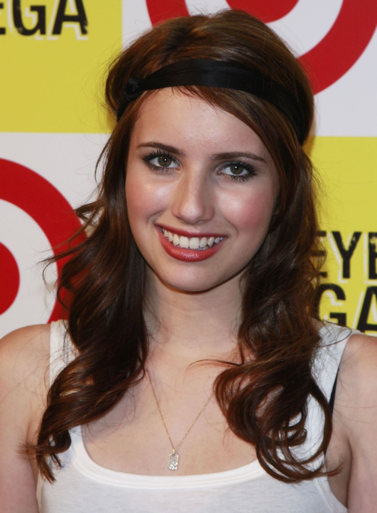 emmarobertsorg009.jpg emmarobertsorg009.jpg