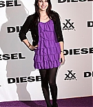 Filename=emmarobertsorg003.jpg
Filesize=31KiB
Dimensions=396x594
Date added=Dec 09, 2015 emmarobertsorg003.jpg