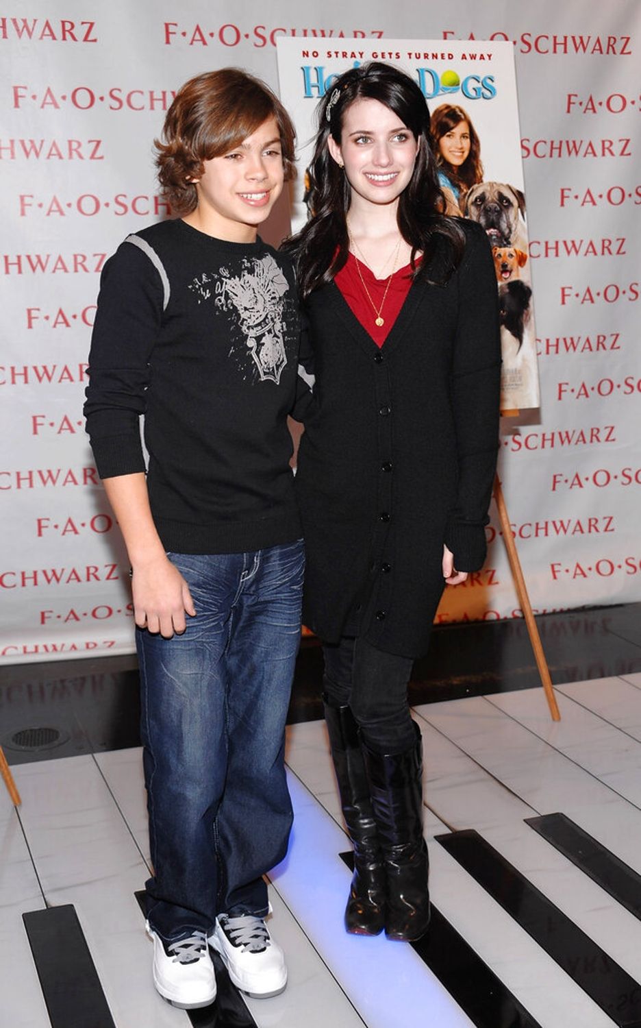 emmarobertsorg001.jpg emmarobertsorg001.jpg