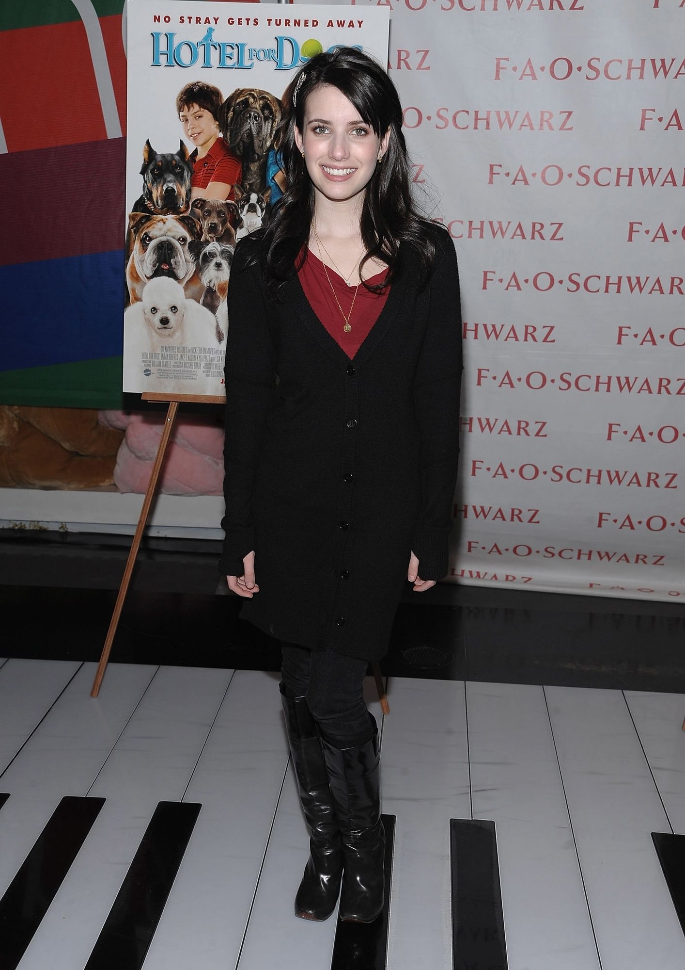 emmarobertsorg040.jpg emmarobertsorg040.jpg