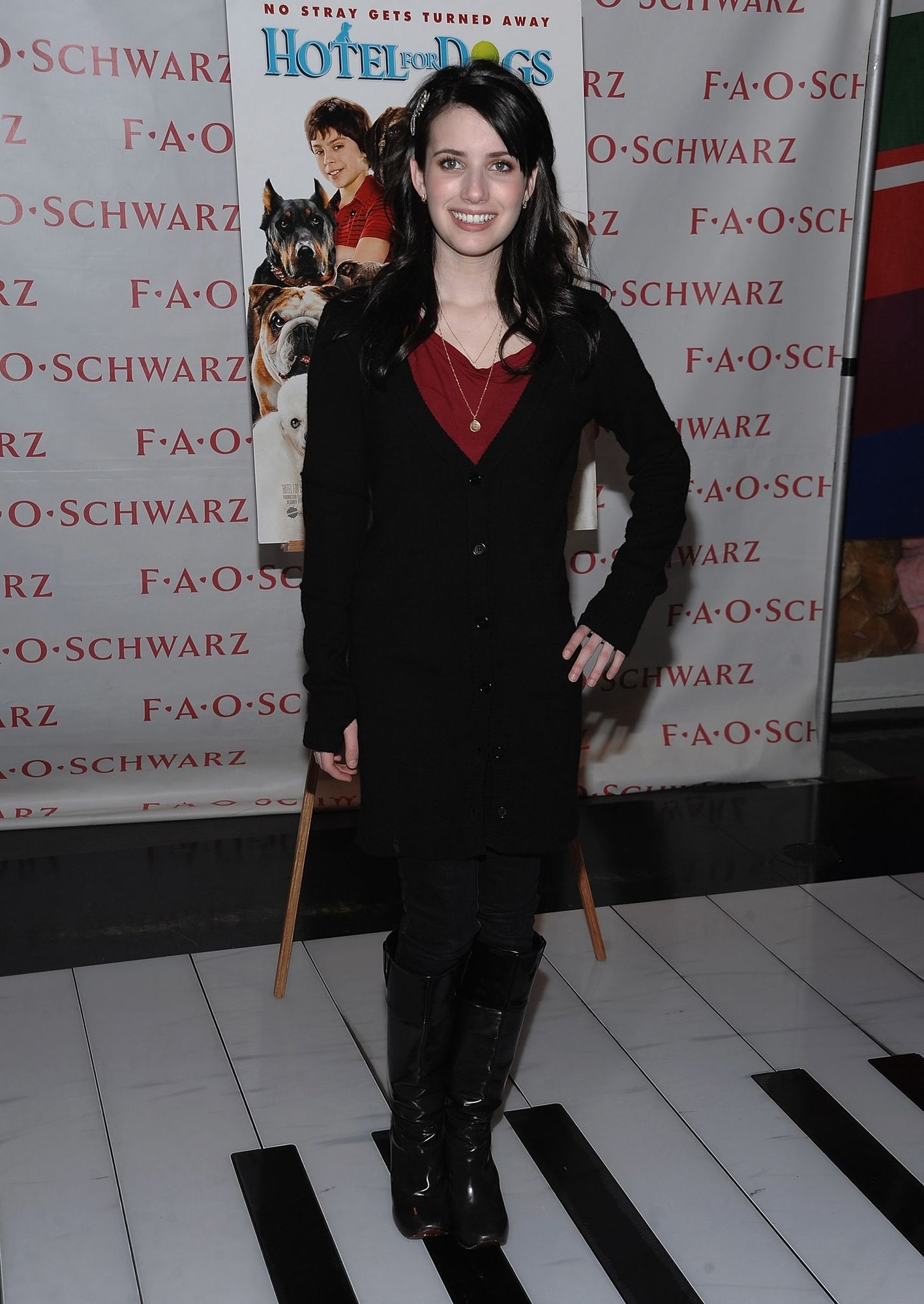 emmarobertsorg041.jpg emmarobertsorg041.jpg