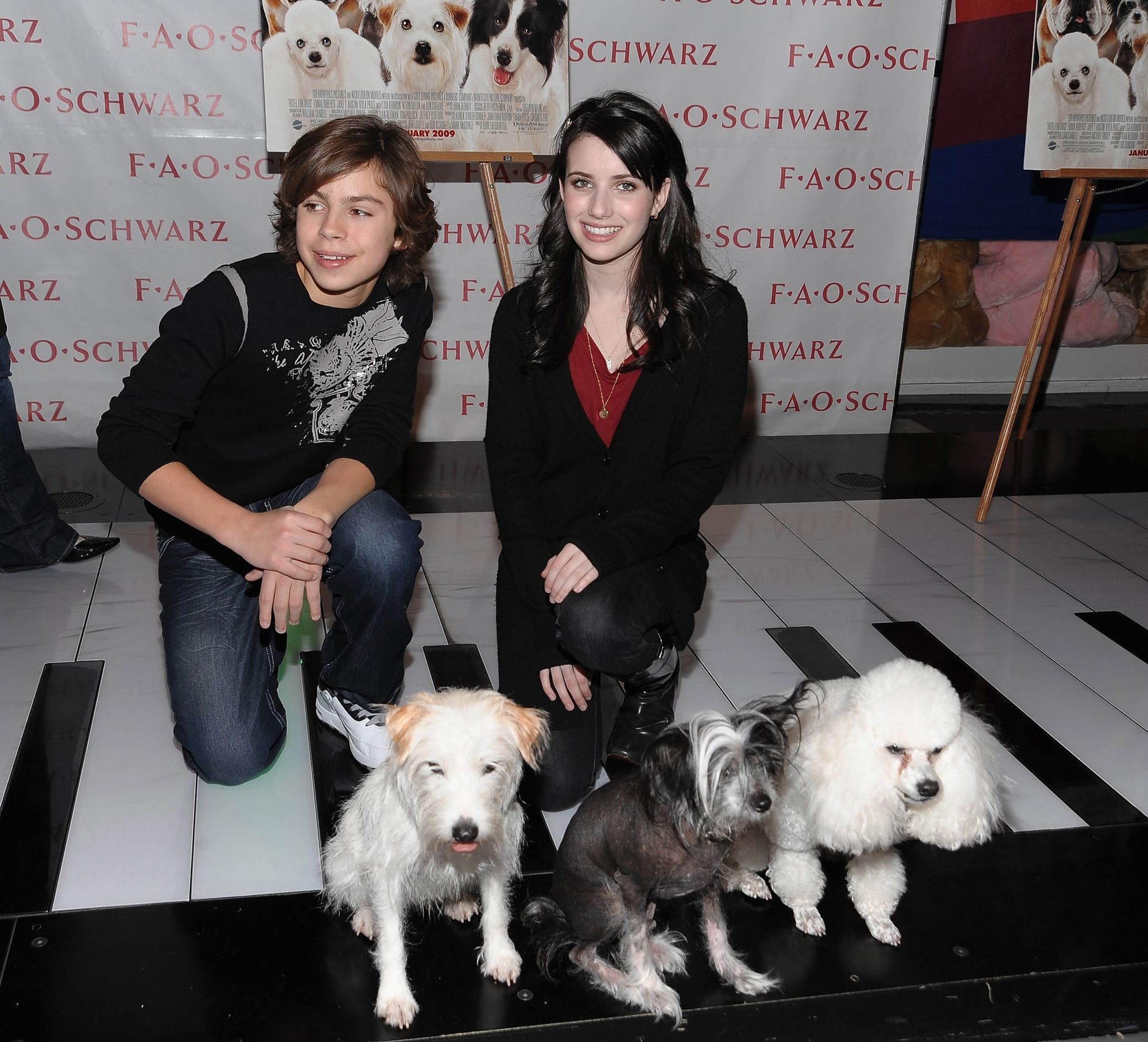 emmarobertsorg053.jpg emmarobertsorg053.jpg